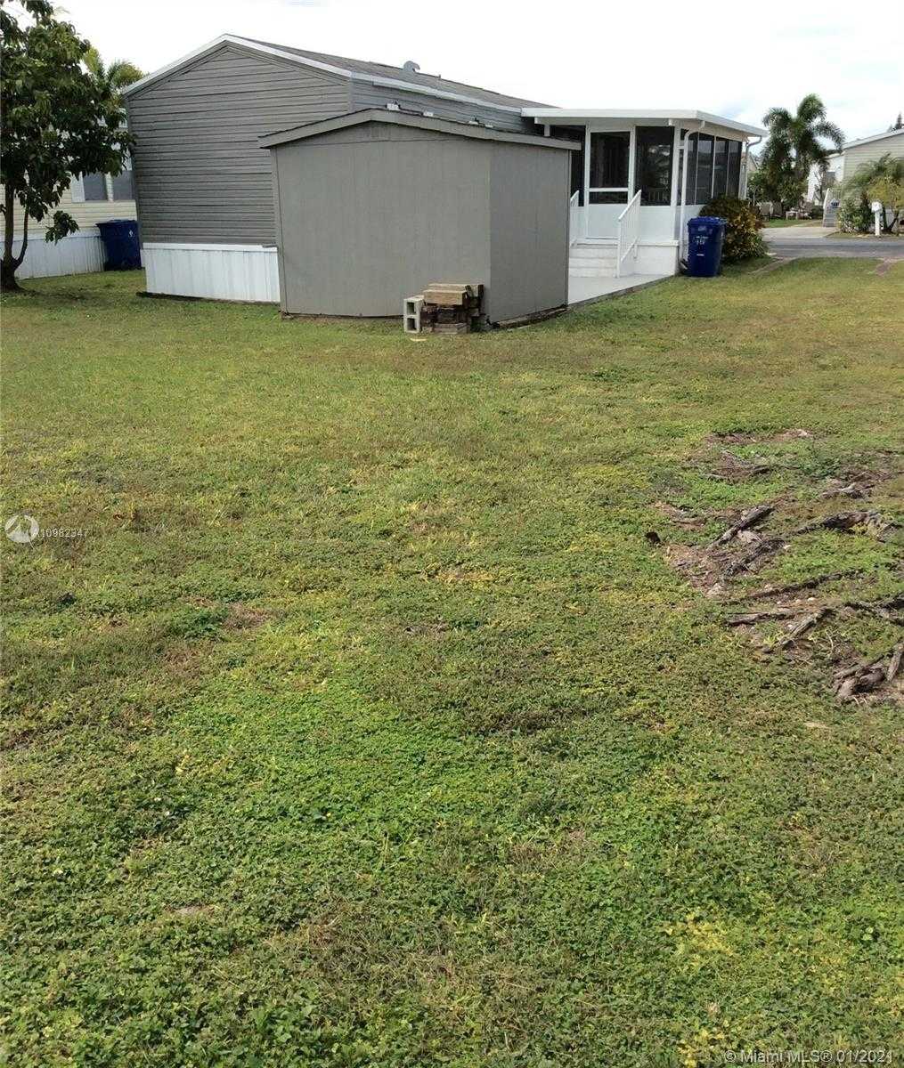 Small Image of 34715 SOUTH WEST 187 CT #46, Homestead Number 18