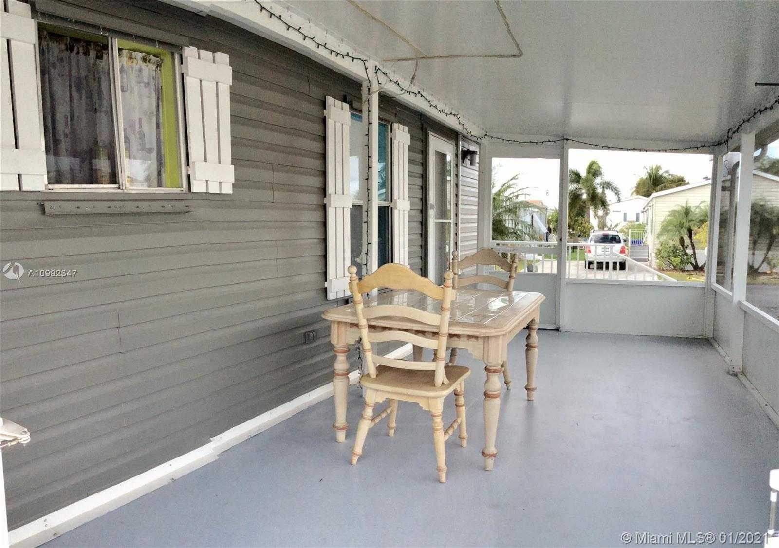 Small Image of 34715 SOUTH WEST 187 CT #46, Homestead Number 3