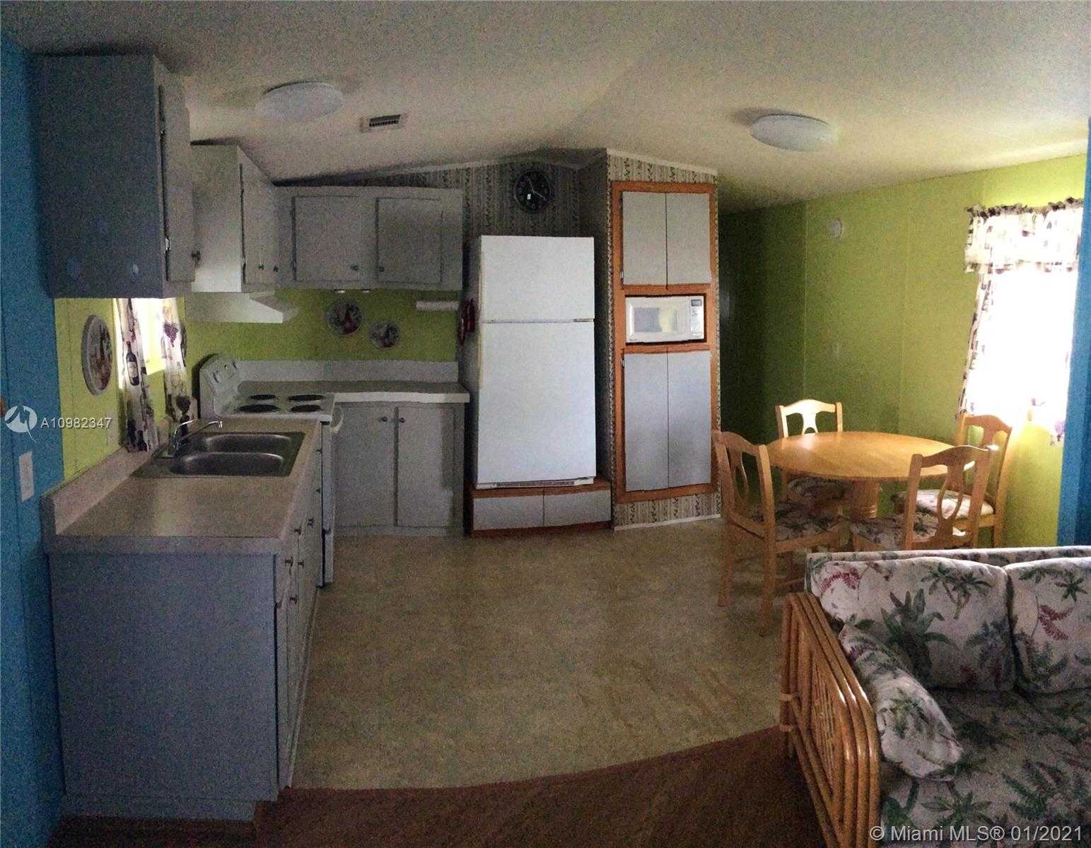 Small Image of 34715 SOUTH WEST 187 CT #46, Homestead Number 6