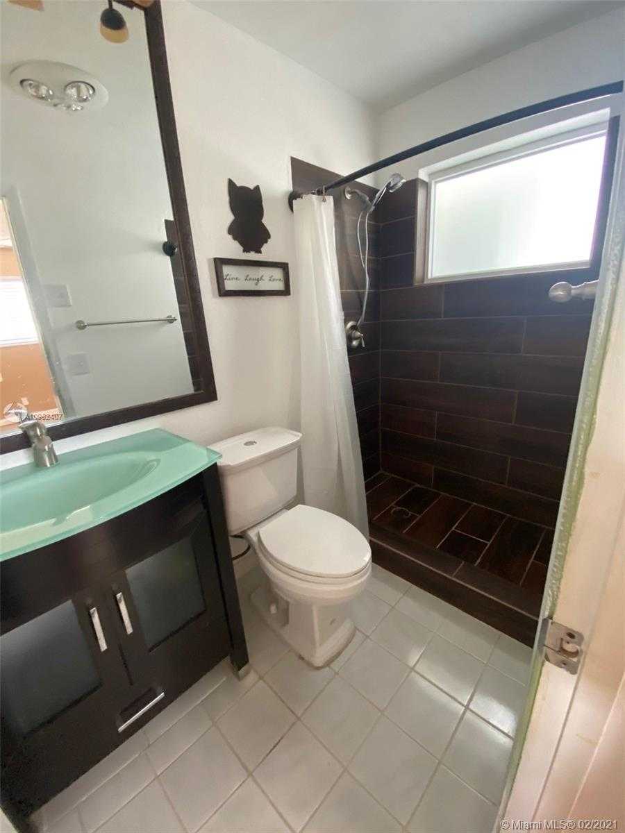 Small Image of 4900 NORTH WEST 26 WAY, Tamarac Number 12