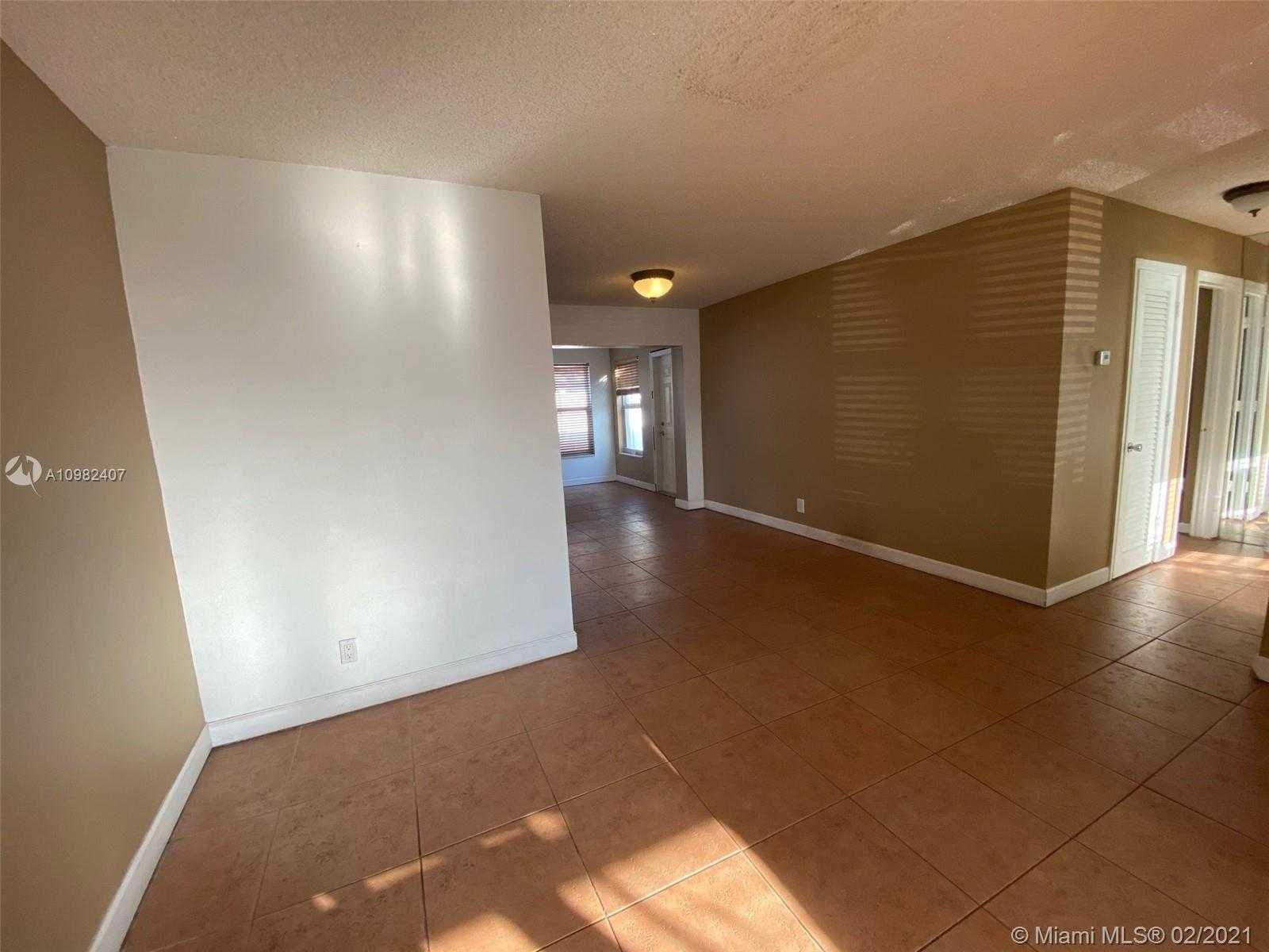 Small Image of 4900 NORTH WEST 26 WAY, Tamarac Number 4