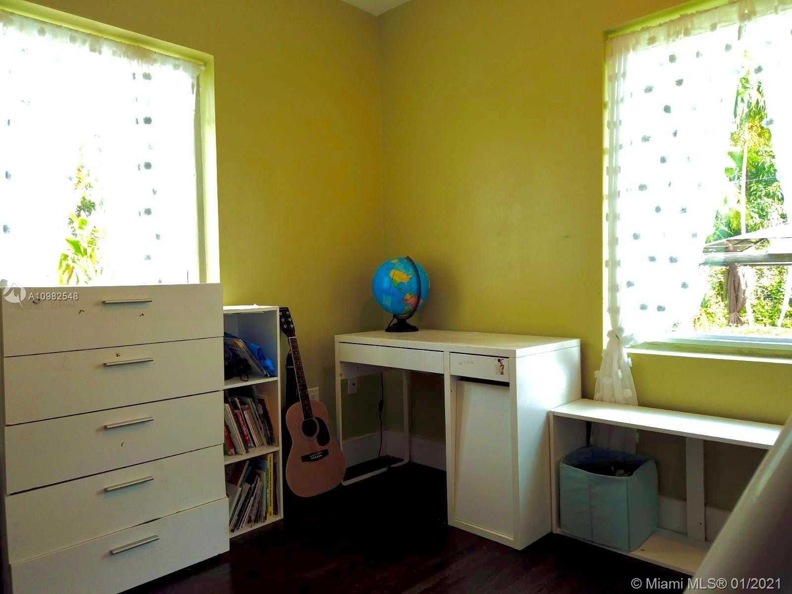 Small Image of 85 NORTH EAST 110TH ST, Miami Shores Number 10