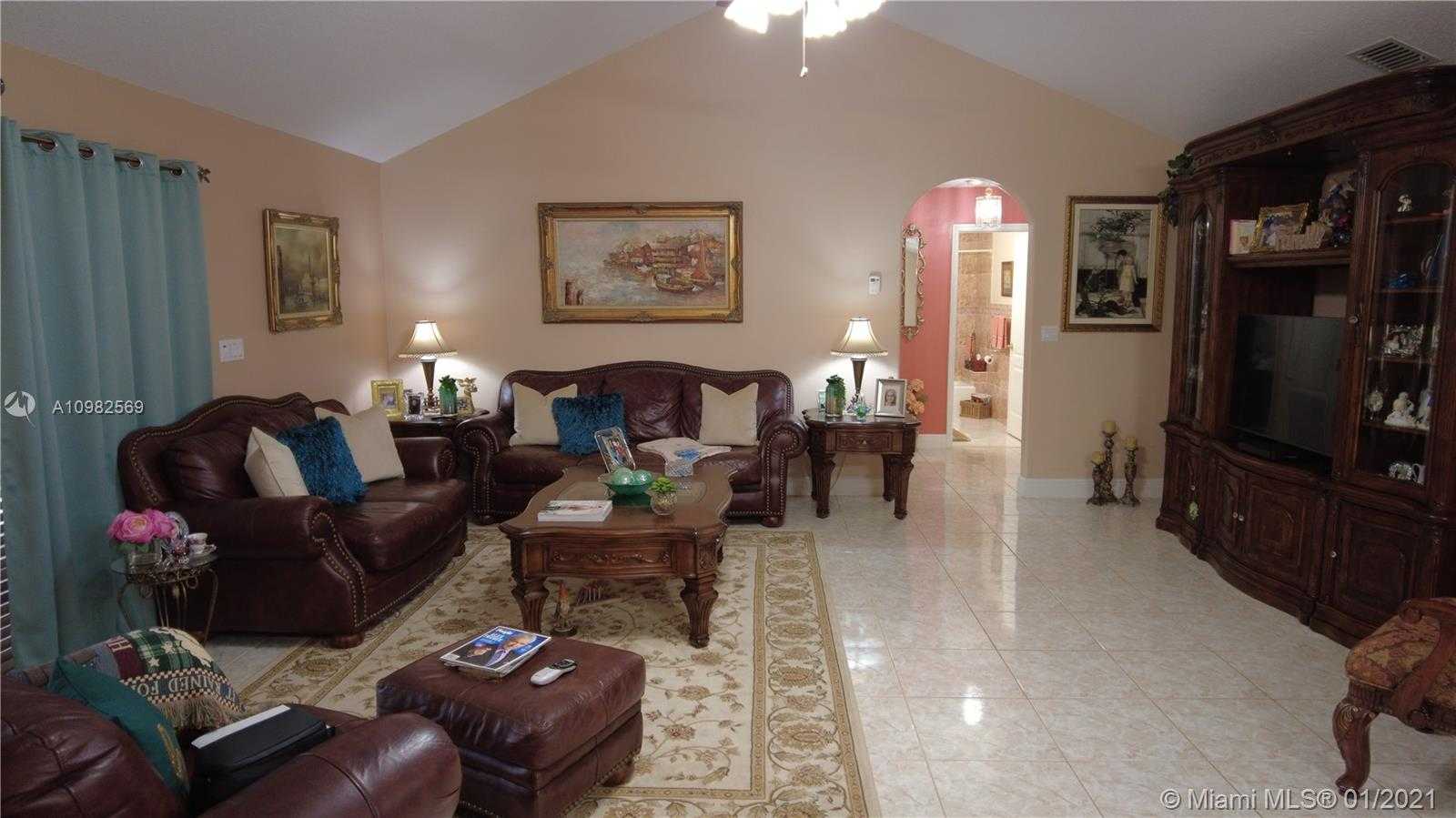 Small Image of 17790 SOUTH WEST 256TH ST, Homestead Number 15