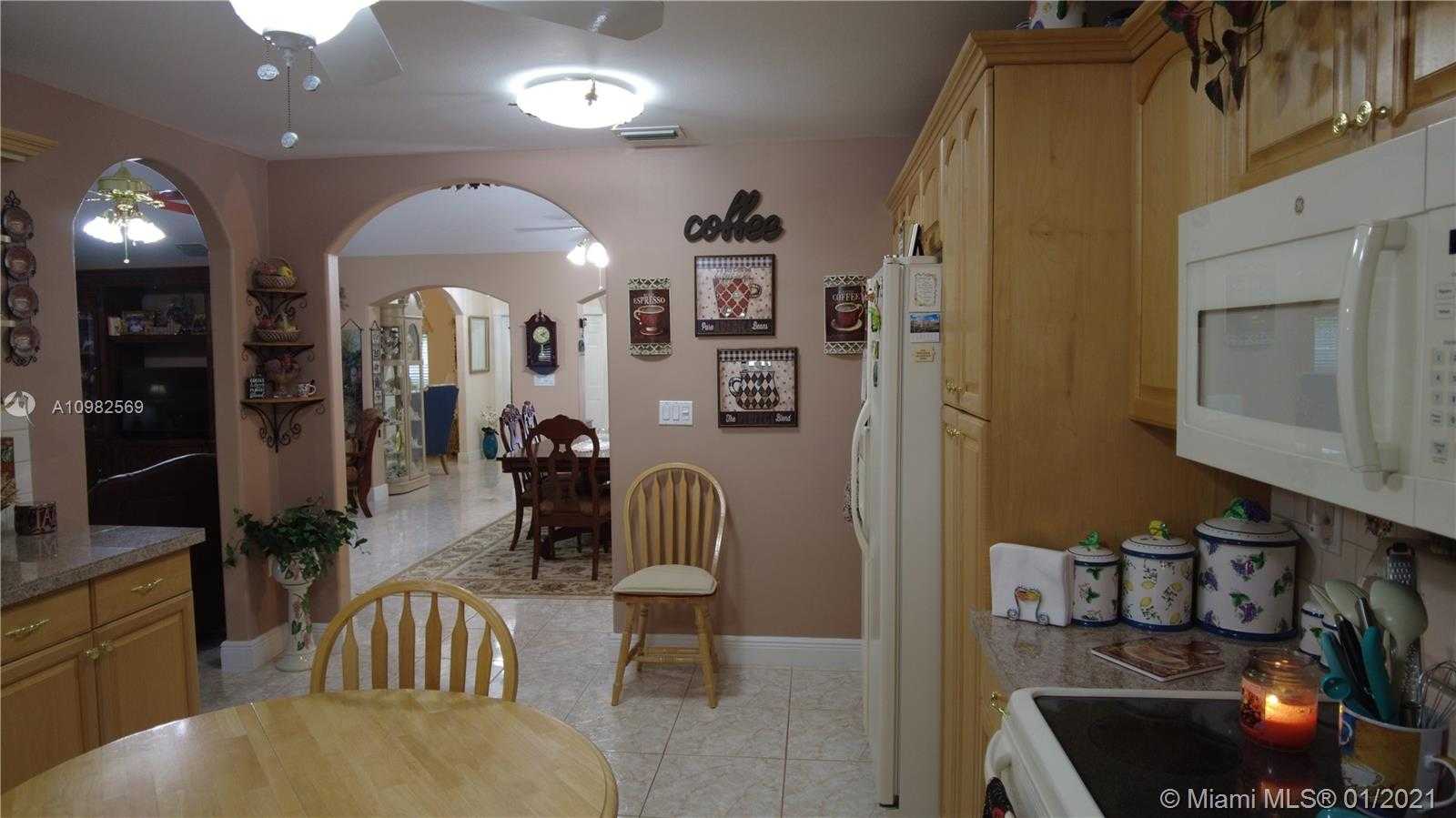 Small Image of 17790 SOUTH WEST 256TH ST, Homestead Number 22
