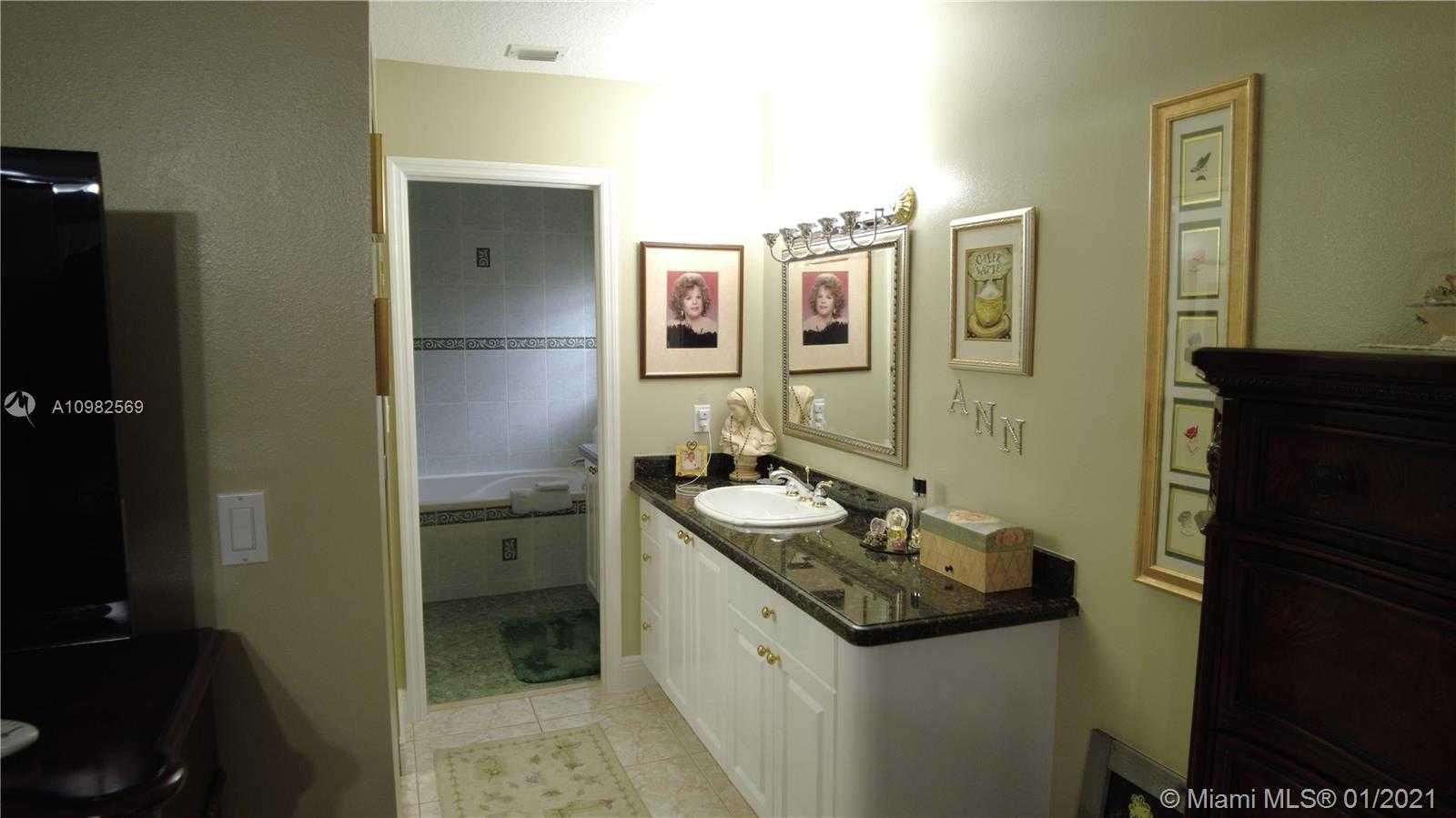 Small Image of 17790 SOUTH WEST 256TH ST, Homestead Number 28
