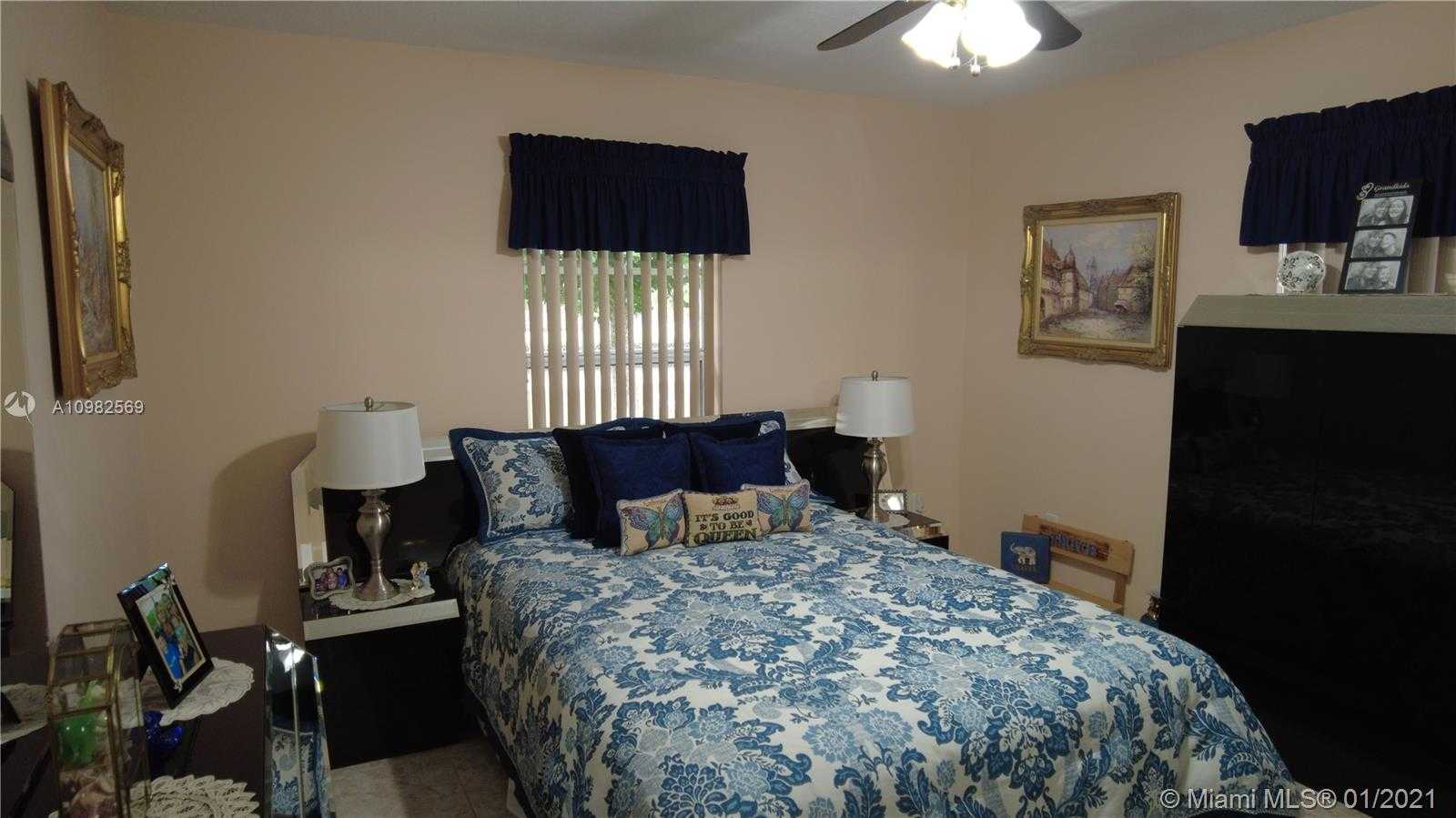 Small Image of 17790 SOUTH WEST 256TH ST, Homestead Number 36