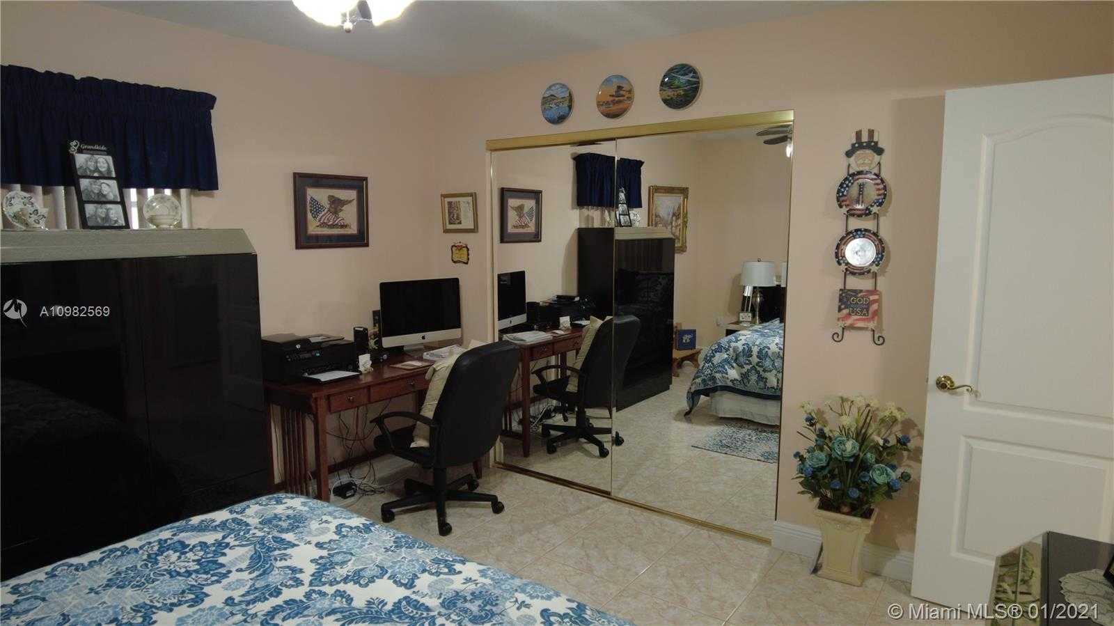 Small Image of 17790 SOUTH WEST 256TH ST, Homestead Number 37