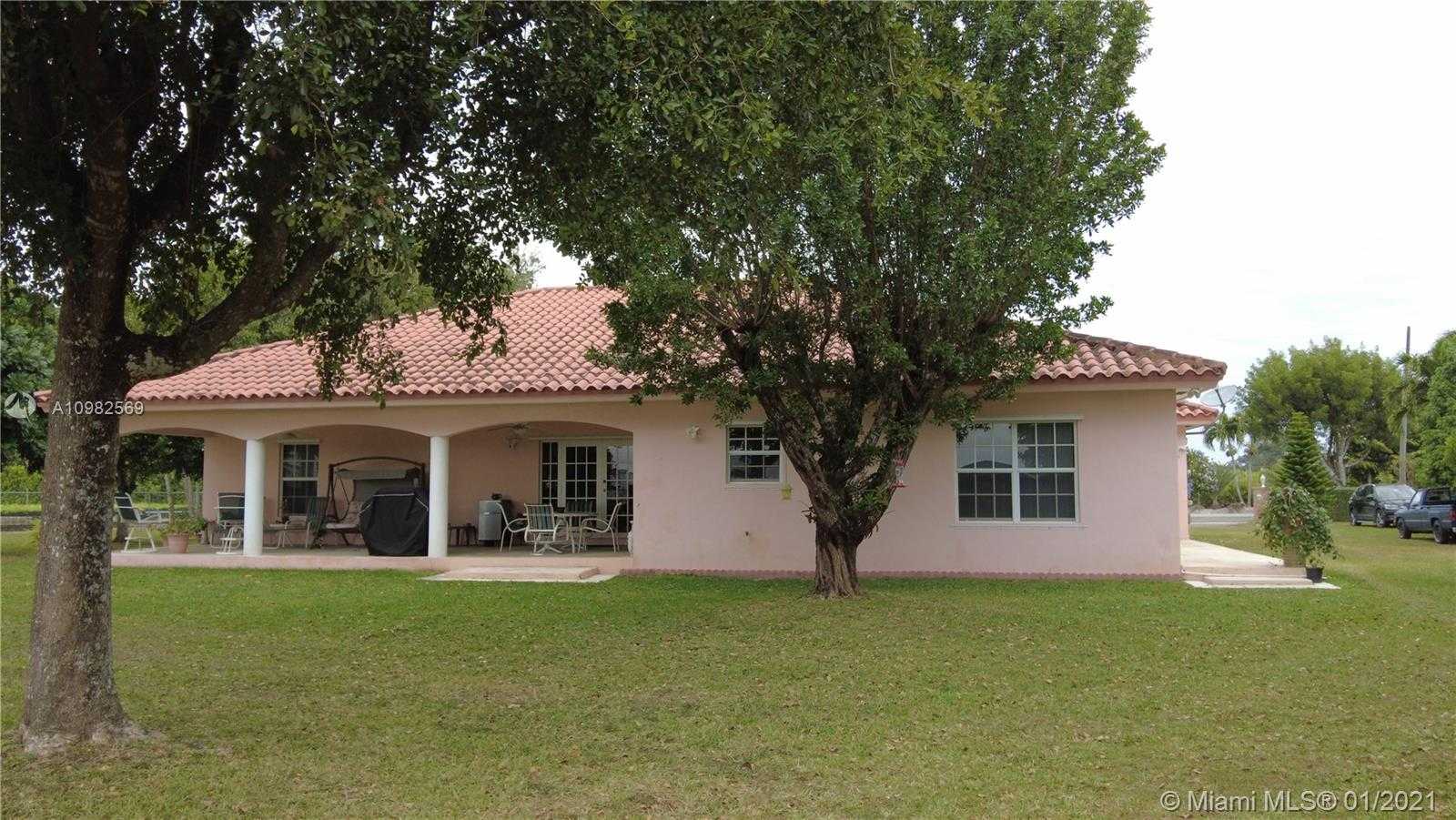 Small Image of 17790 SOUTH WEST 256TH ST, Homestead Number 5