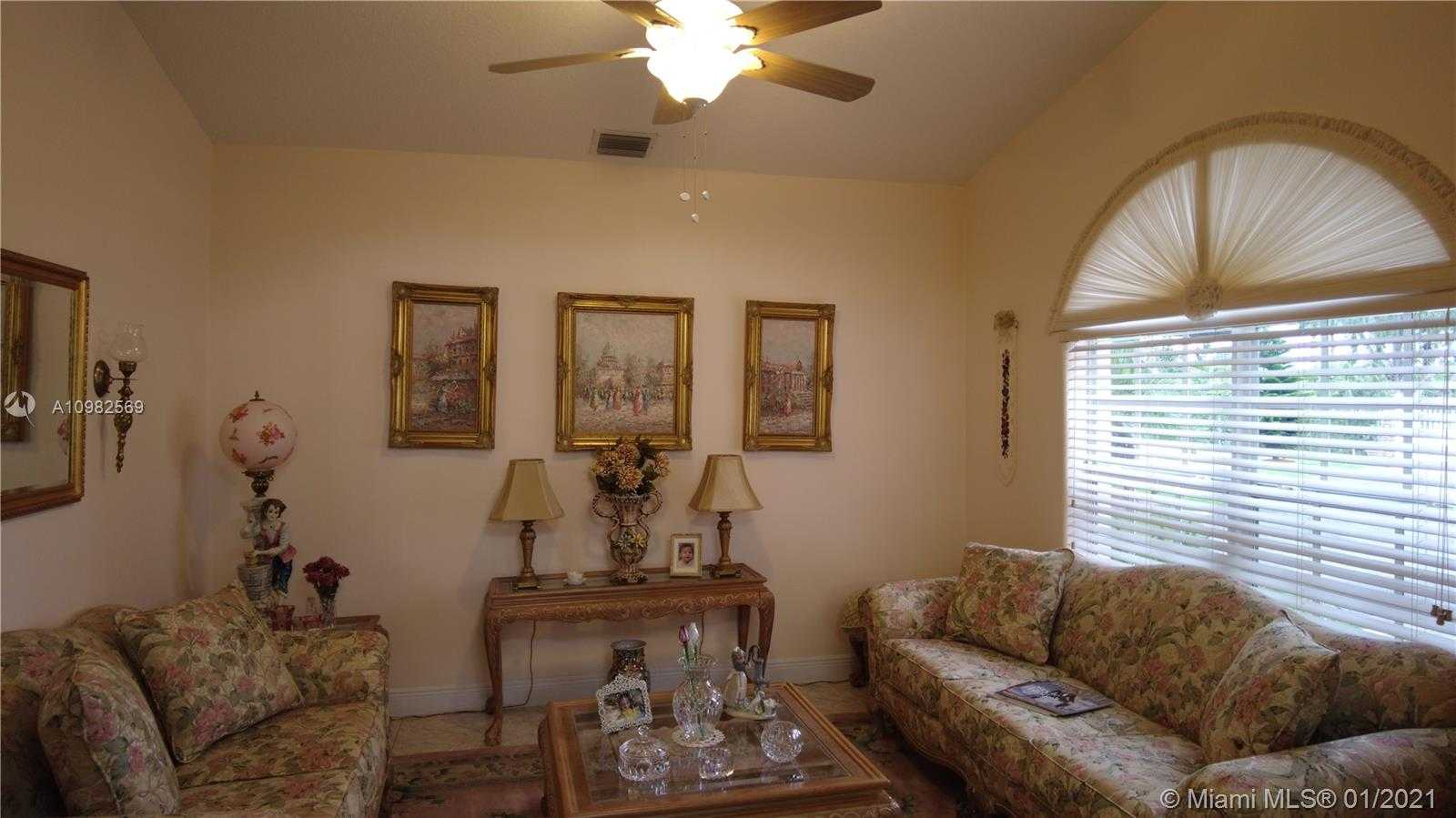 Small Image of 17790 SOUTH WEST 256TH ST, Homestead Number 8