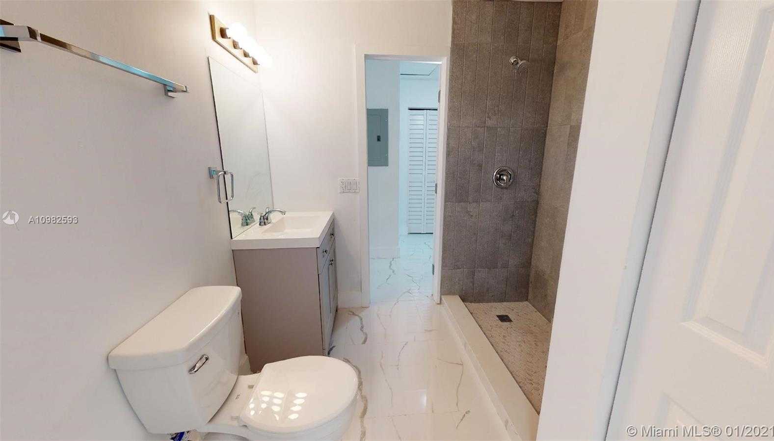 Small Image of 846 NW 111th St, Miami, FL 33168, USA Number 10
