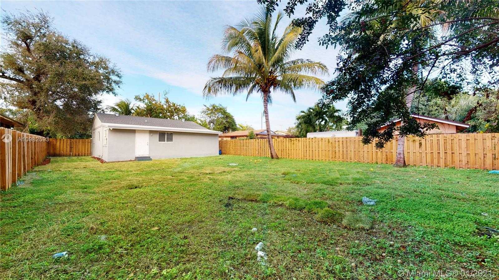 Small Image of 846 NW 111th St, Miami, FL 33168, USA Number 17