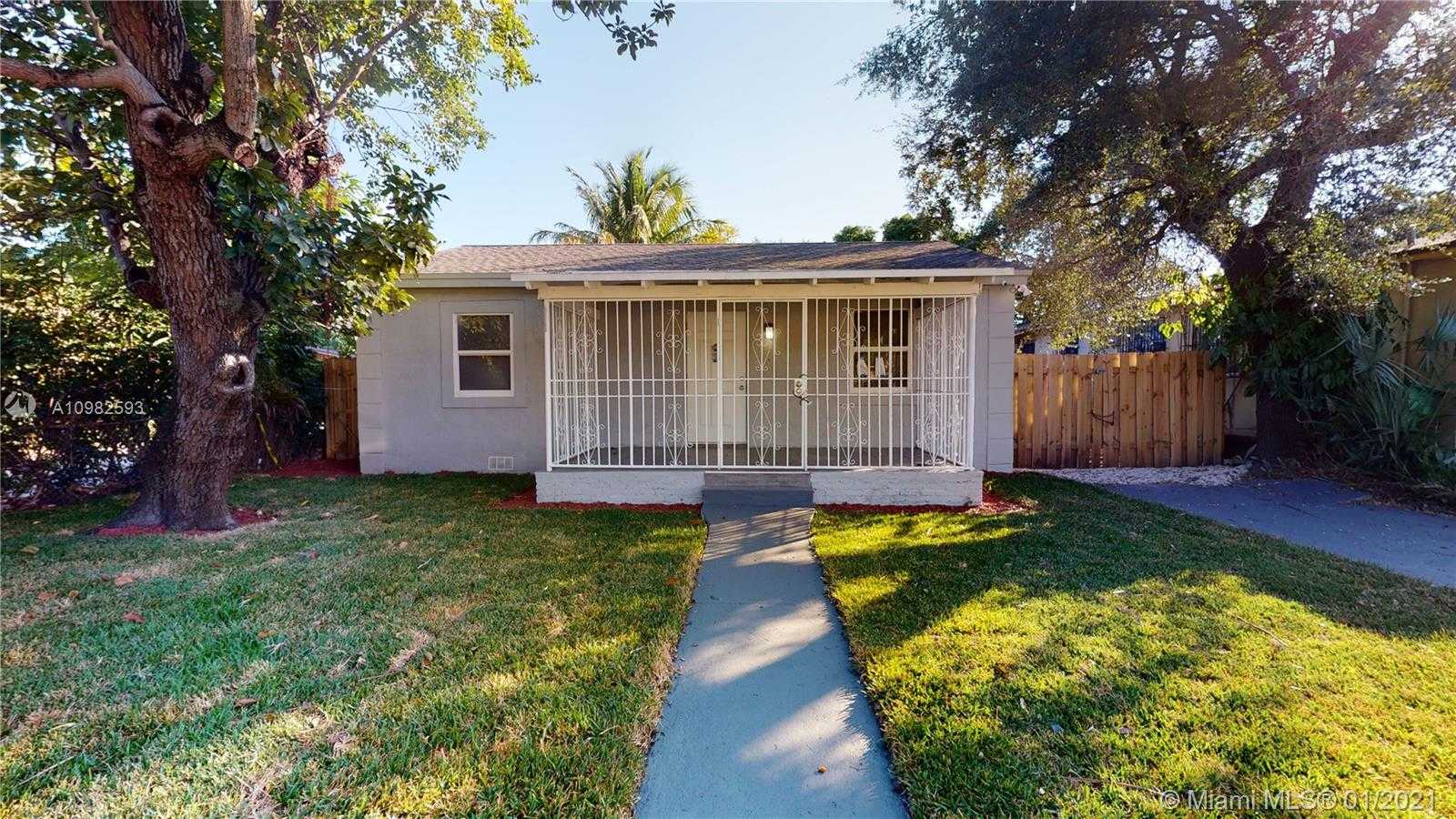 Small Image of 846 NW 111th St, Miami, FL 33168, USA Number 2