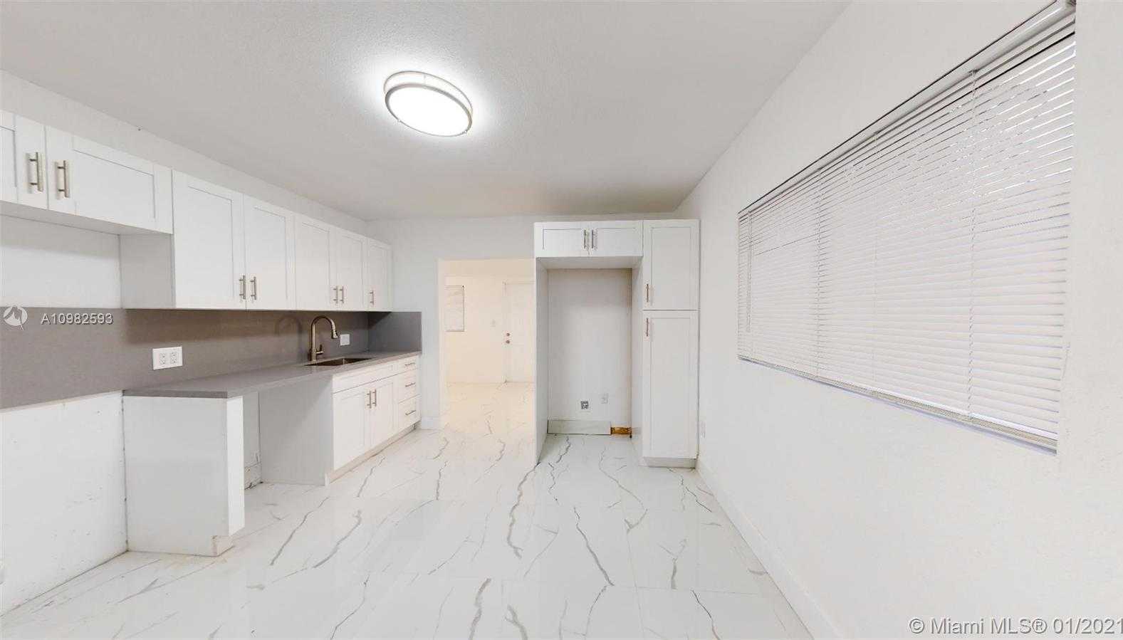 Small Image of 846 NW 111th St, Miami, FL 33168, USA Number 6
