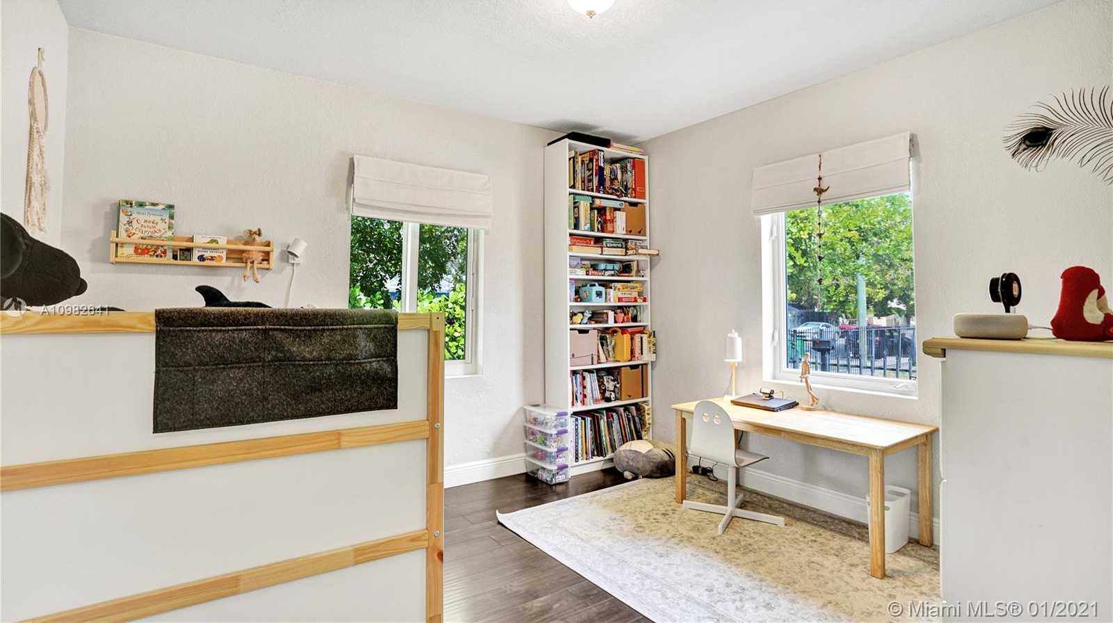 Small Image of 410 NORTH WEST 40TH ST, Miami Number 11