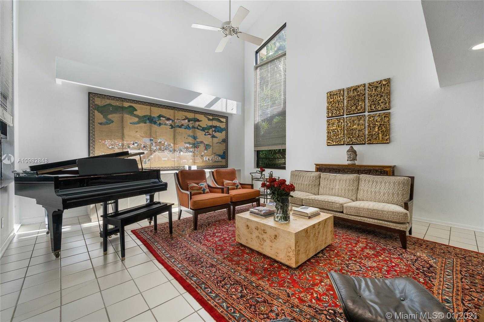 Small Image of 3760 SOUTH DOUGLAS RD, Miami Number 13