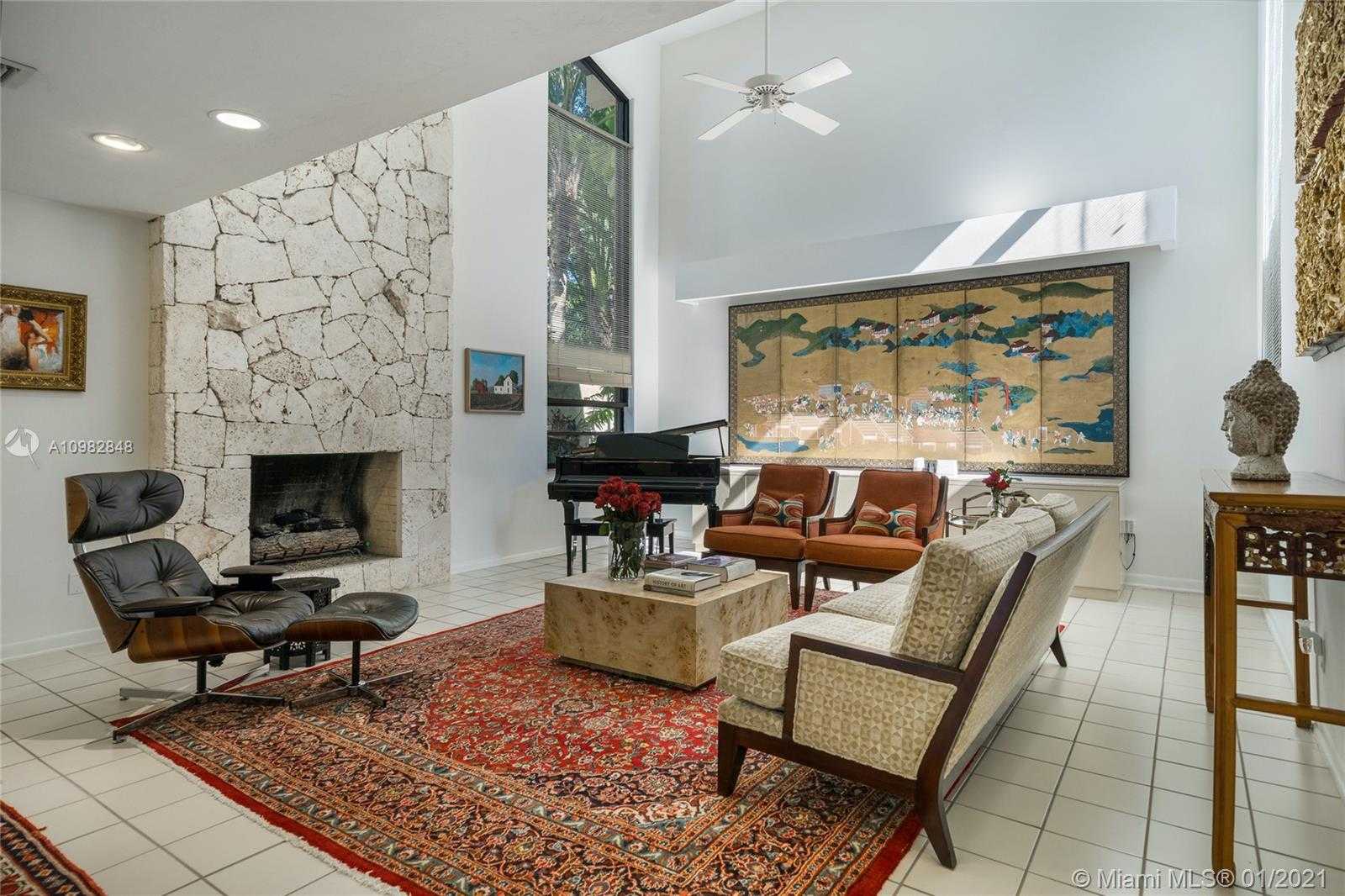 Small Image of 3760 SOUTH DOUGLAS RD, Miami Number 14