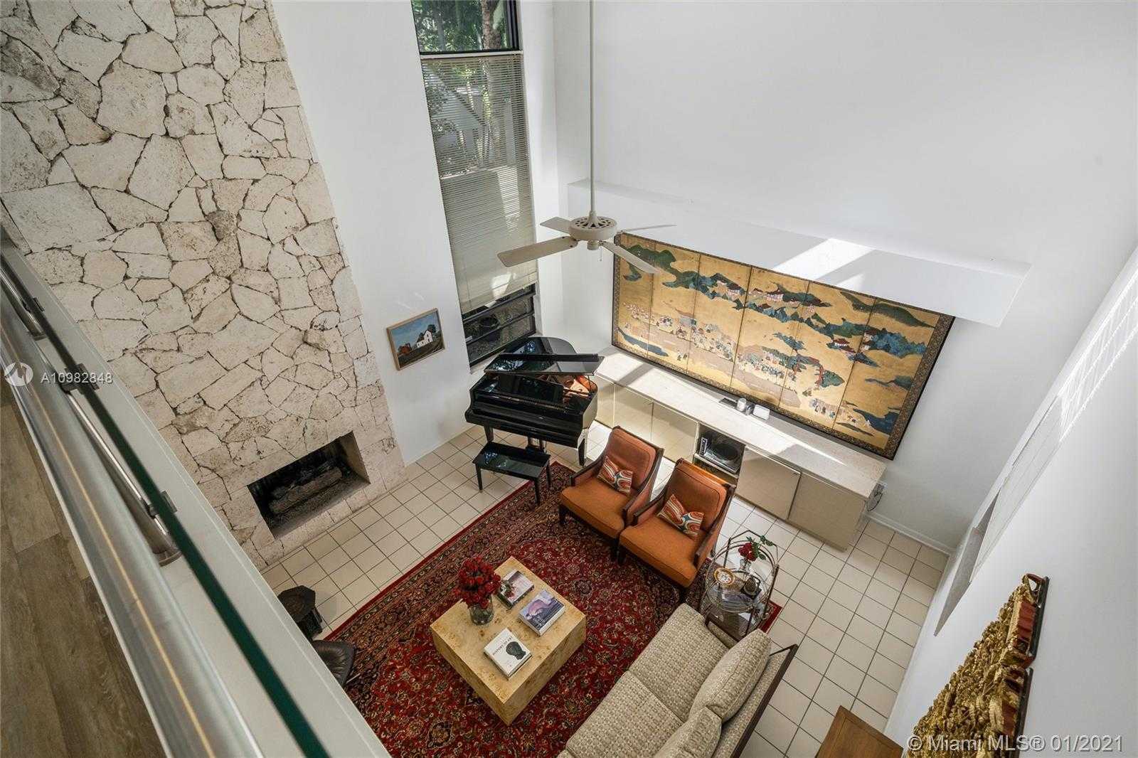 Small Image of 3760 SOUTH DOUGLAS RD, Miami Number 38