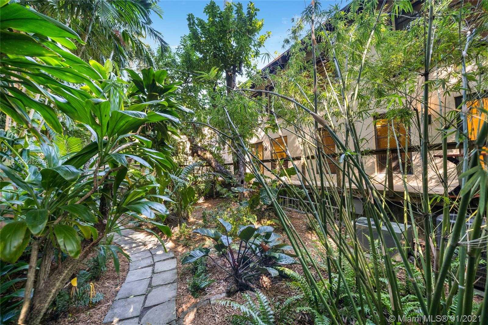 Small Image of 3760 SOUTH DOUGLAS RD, Miami Number 55