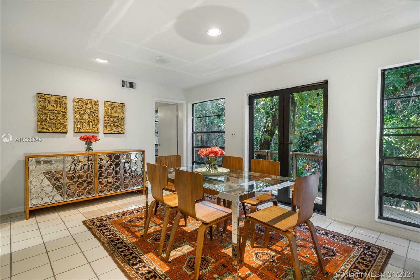 Small Image of 3760 SOUTH DOUGLAS RD, Miami Number 6