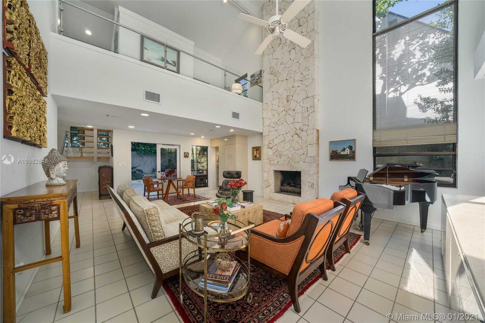 Small Image of 3760 SOUTH DOUGLAS RD, Miami Number 9