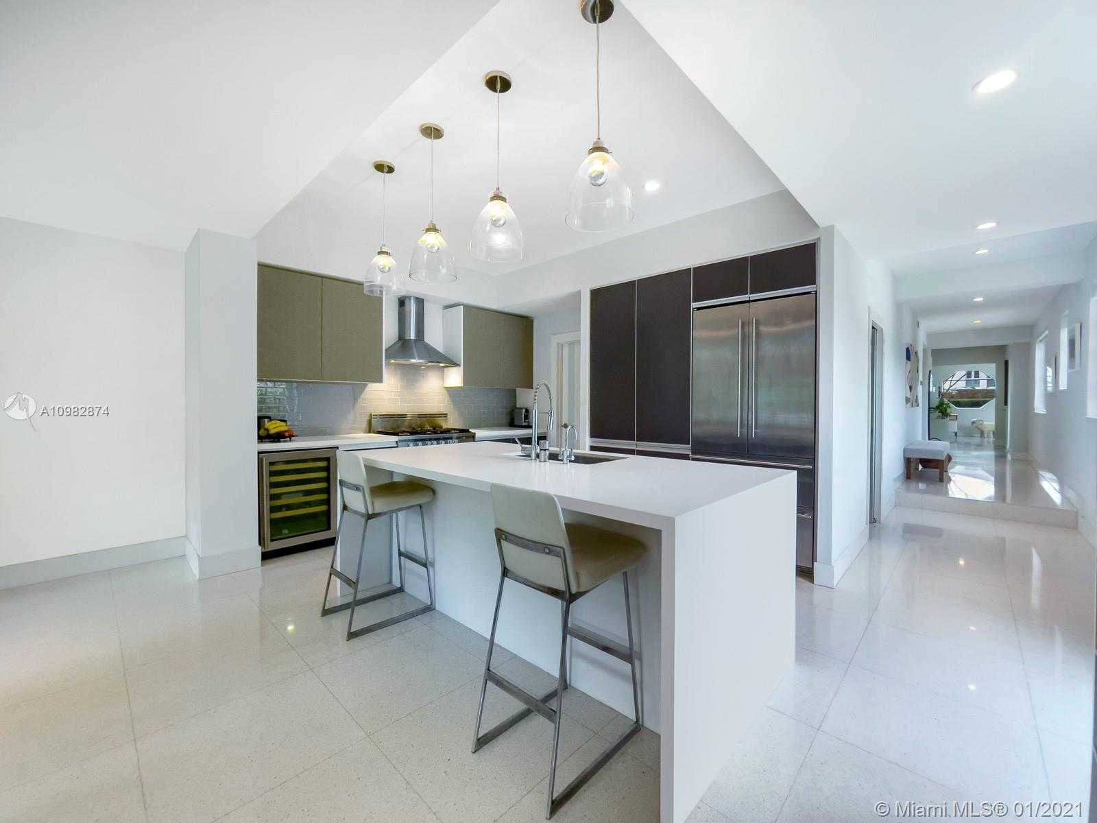 Small Image of 3193 ROYAL PALM AVE, Miami Beach Number 6