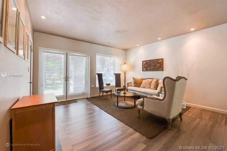 Small Image of 335 RIDGEWOOD RD, Key Biscayne Number 3