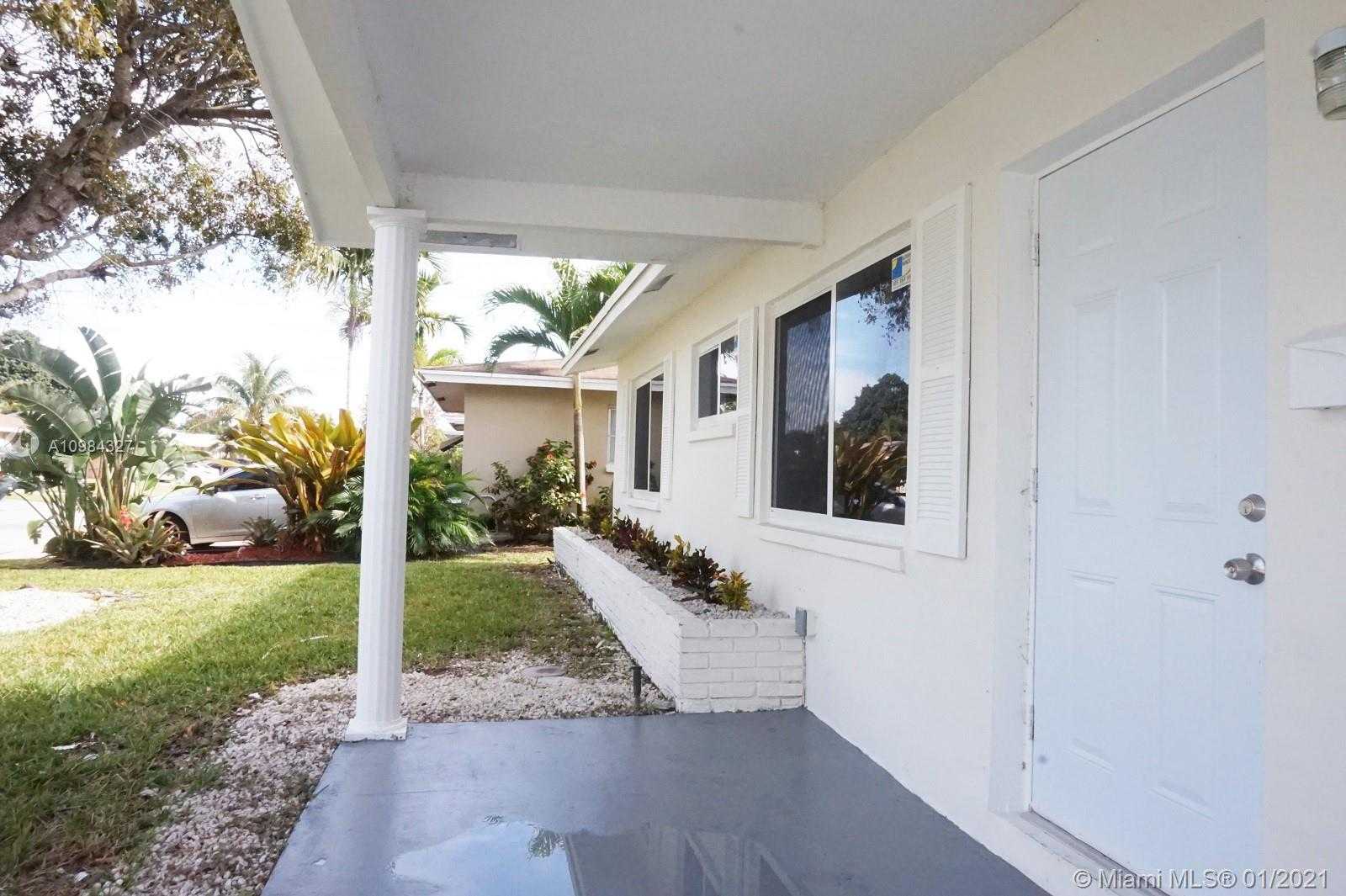 Small Image of 7112 NORTH WEST 57TH DR, Tamarac Number 4
