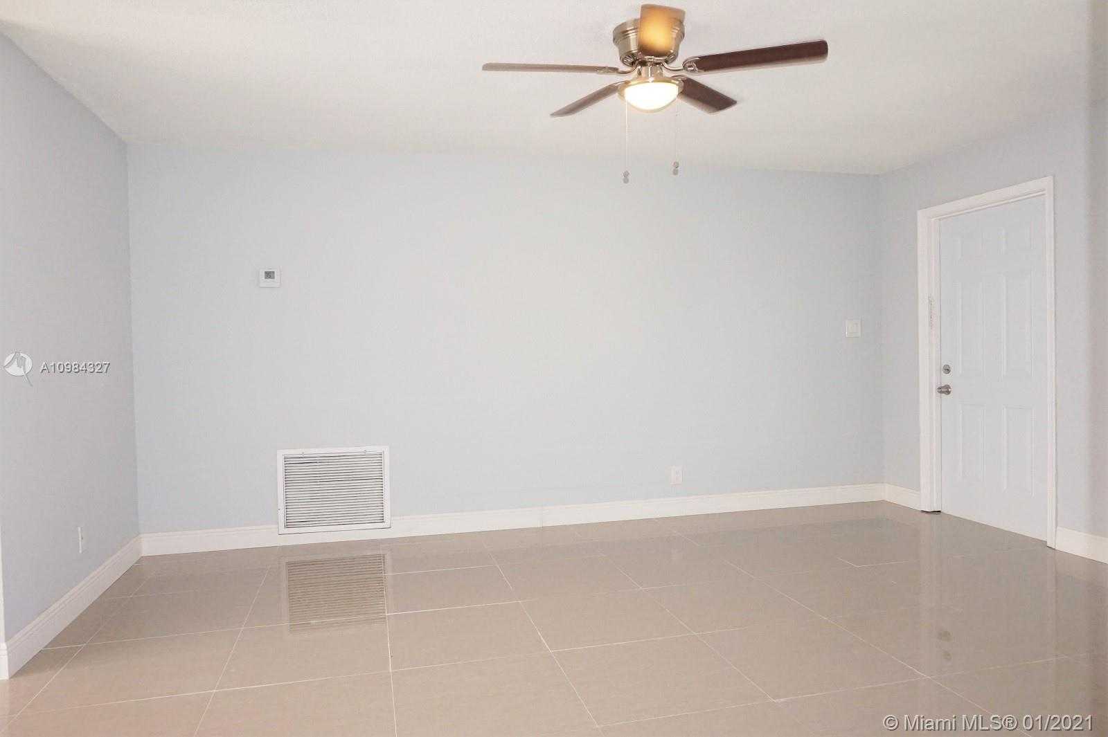 Small Image of 7112 NORTH WEST 57TH DR, Tamarac Number 7