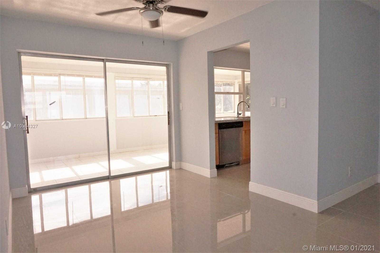 Small Image of 7112 NORTH WEST 57TH DR, Tamarac Number 8