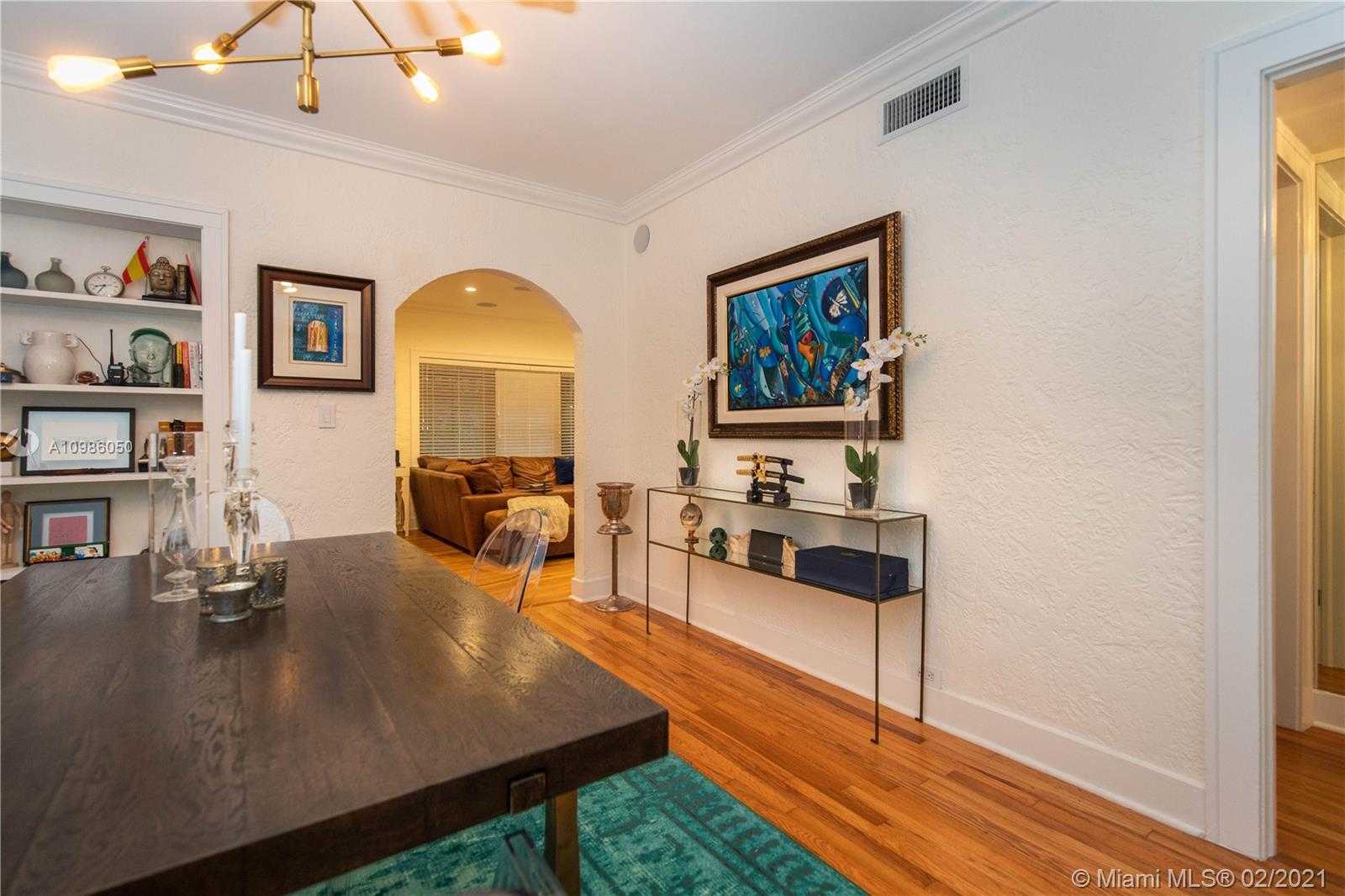 Small Image of 840 MADRID ST, Coral Gables Number 34