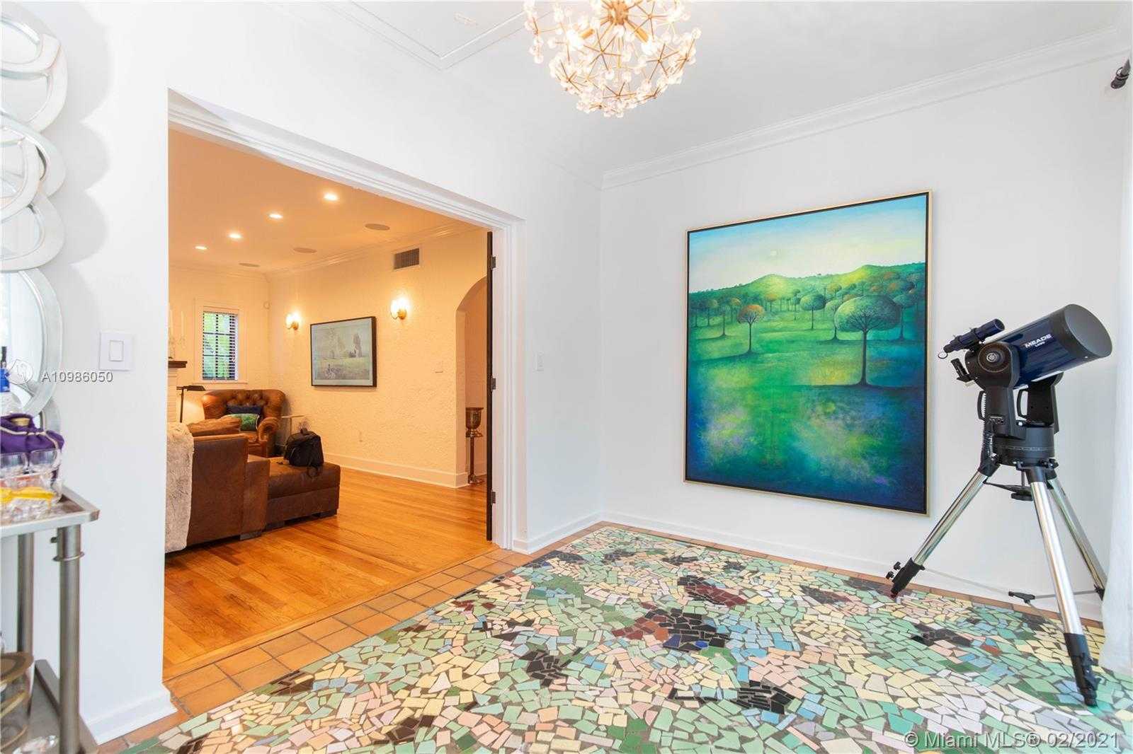 Small Image of 840 MADRID ST, Coral Gables Number 5