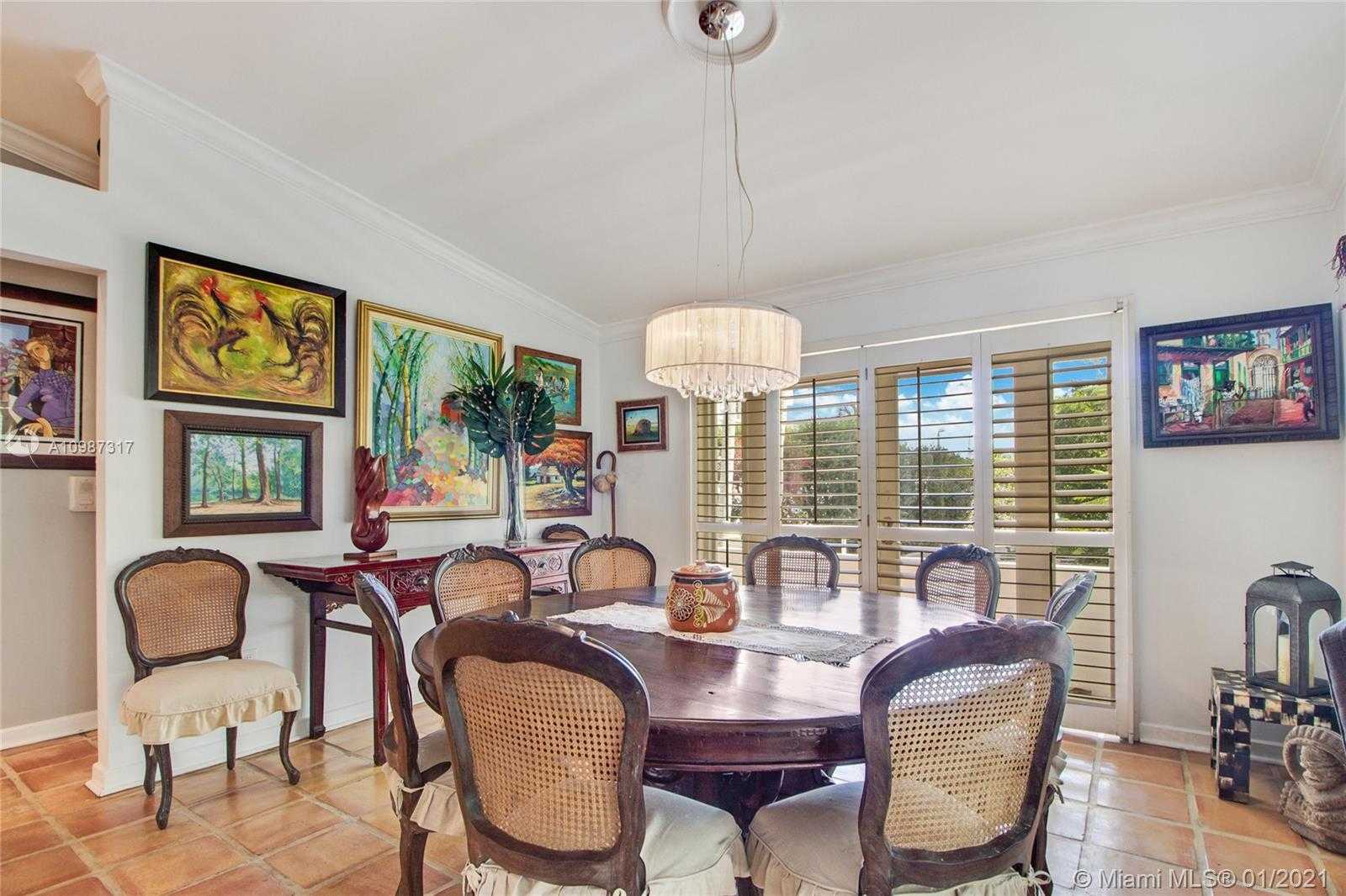 Small Image of 3550 EAST FAIRVIEW ST, Miami Number 8