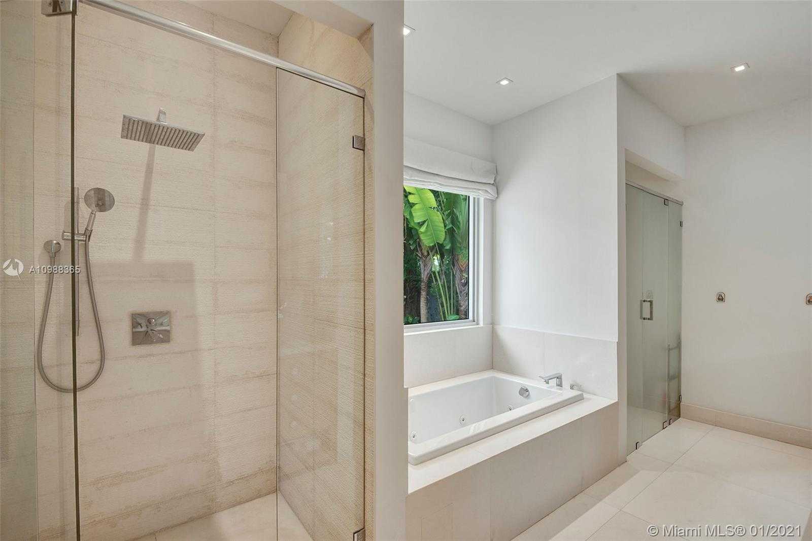 Small Image of 3200 AH WE WA ST, Miami Number 18