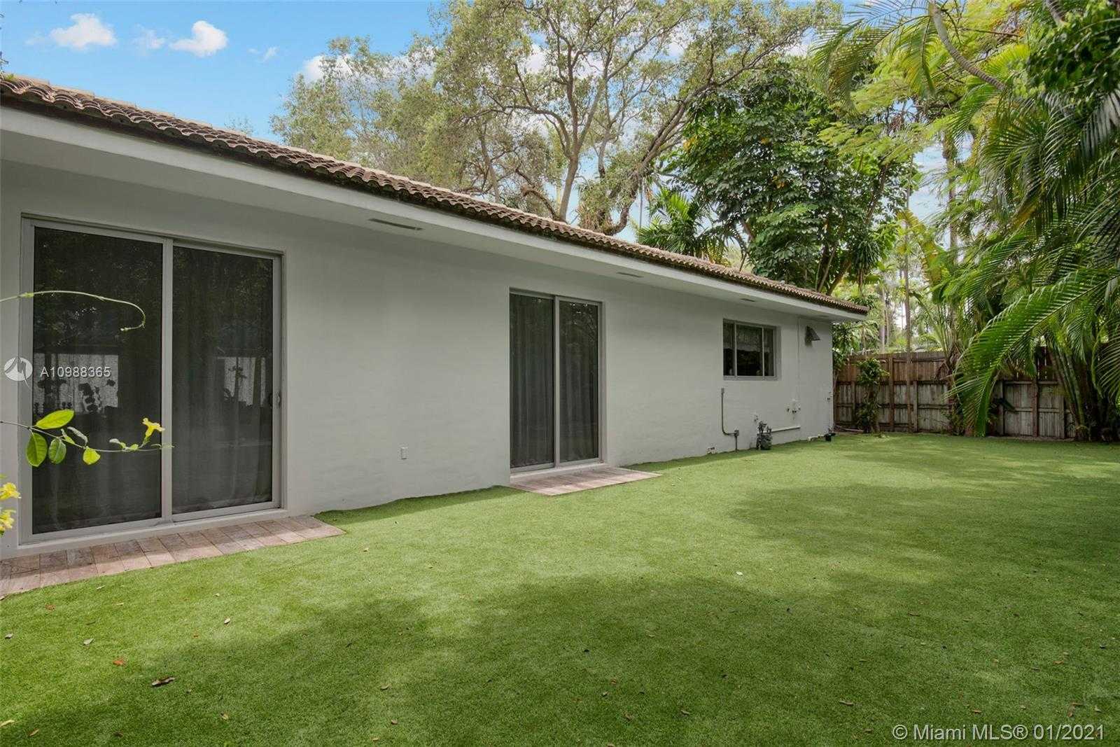 Small Image of 3200 AH WE WA ST, Miami Number 27