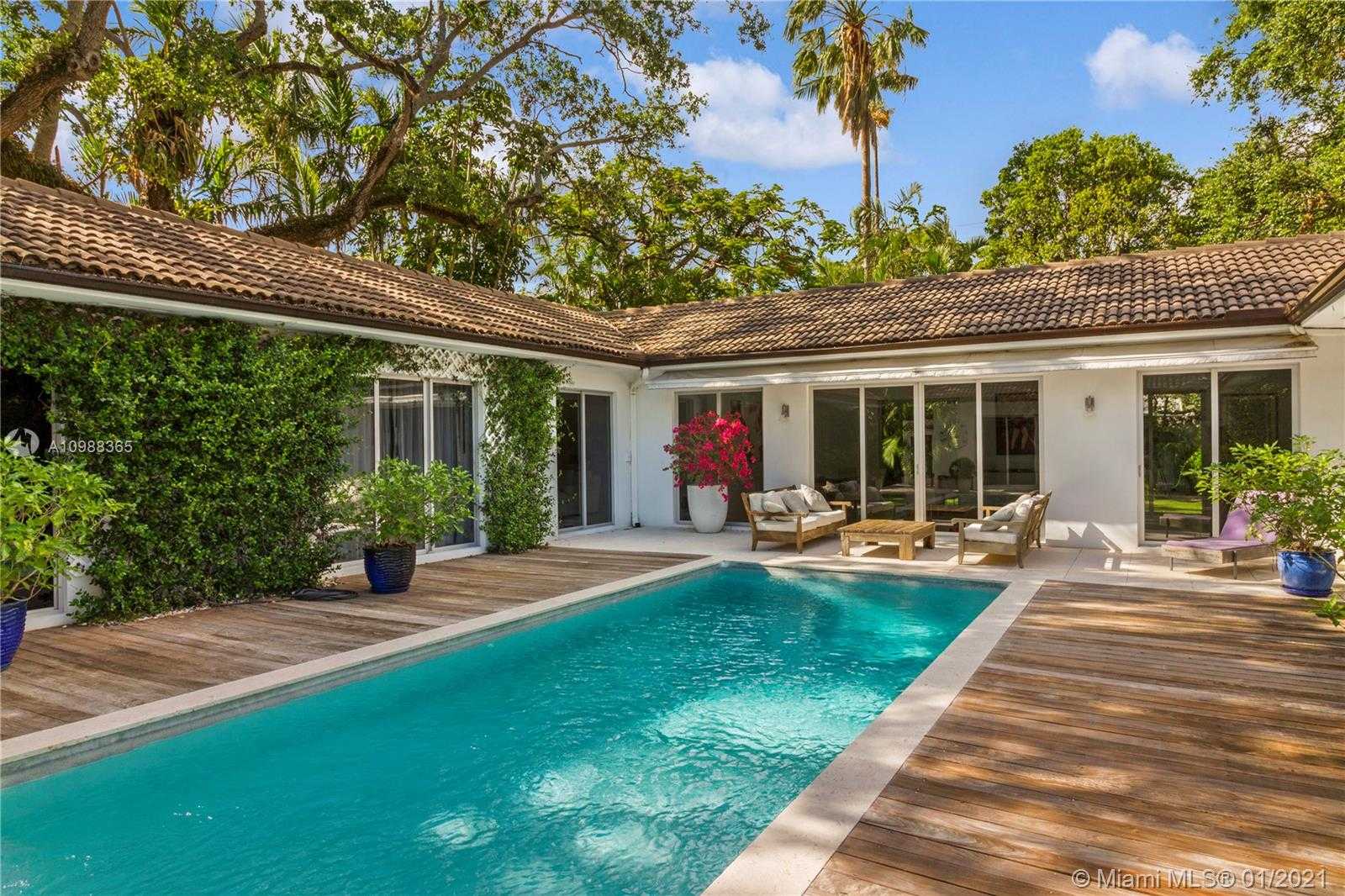 Small Image of 3200 AH WE WA ST, Miami Number 4