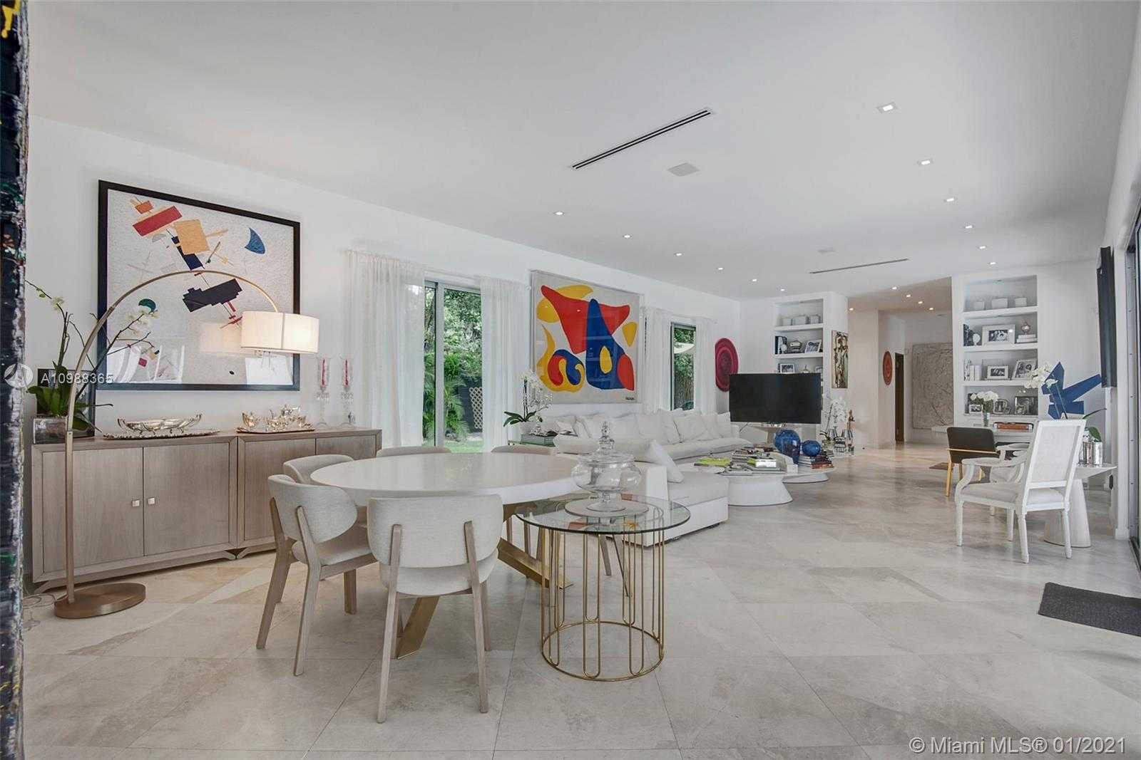 Small Image of 3200 AH WE WA ST, Miami Number 9