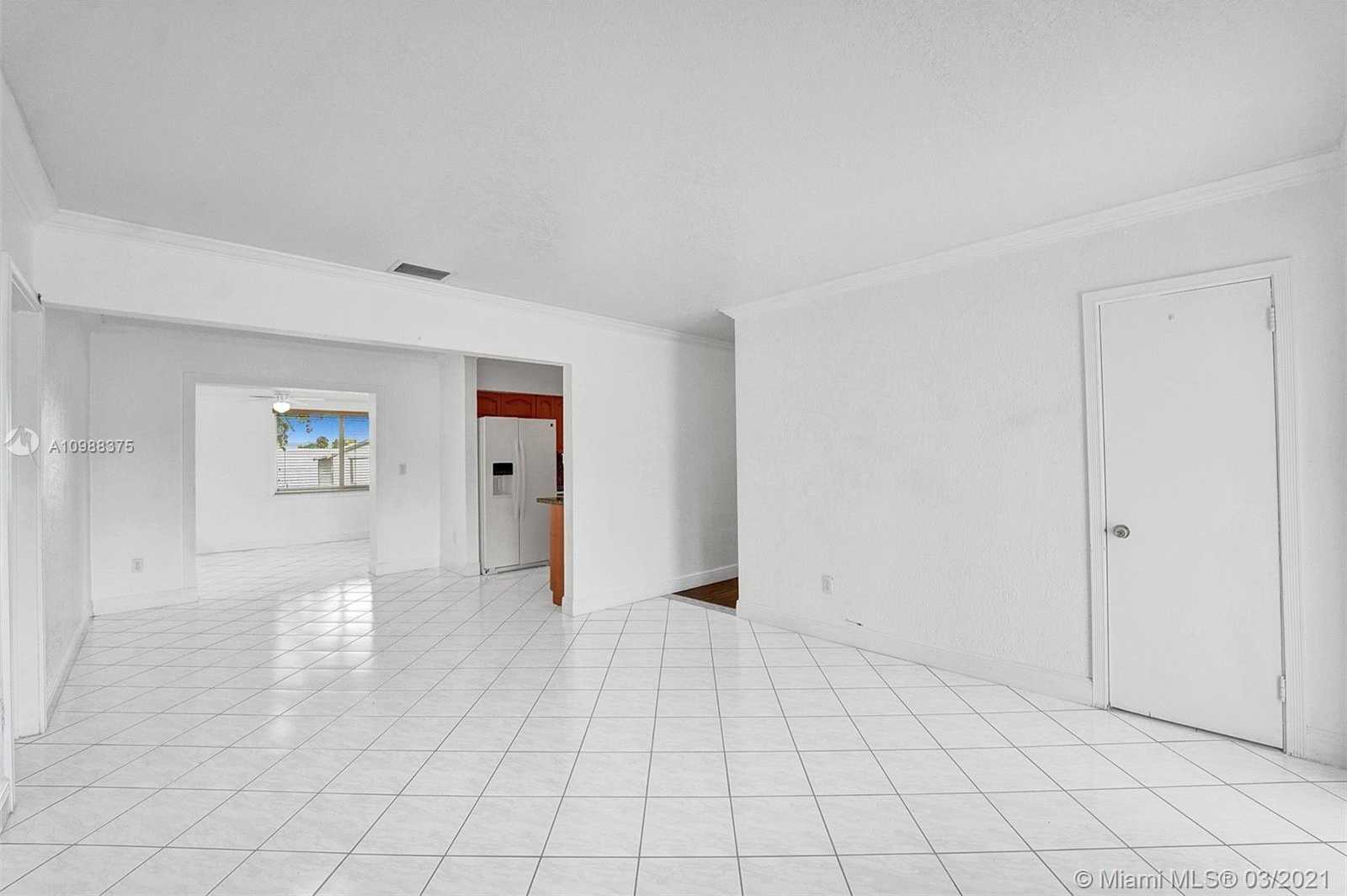 Small Image of 3941 NORTH WEST 13TH ST, Miami Number 16