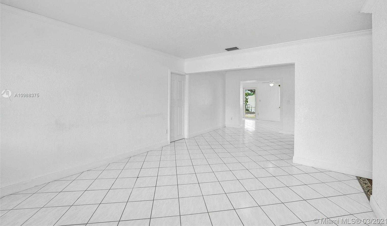 Small Image of 3941 NORTH WEST 13TH ST, Miami Number 28