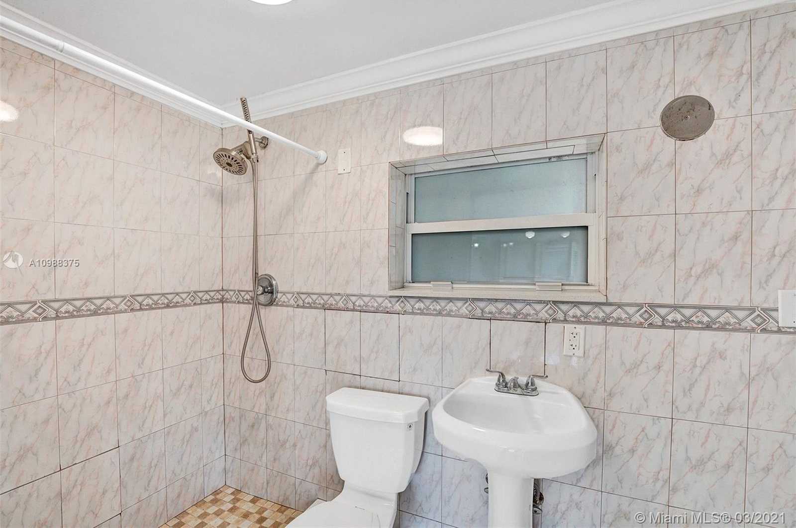 Small Image of 3941 NORTH WEST 13TH ST, Miami Number 30