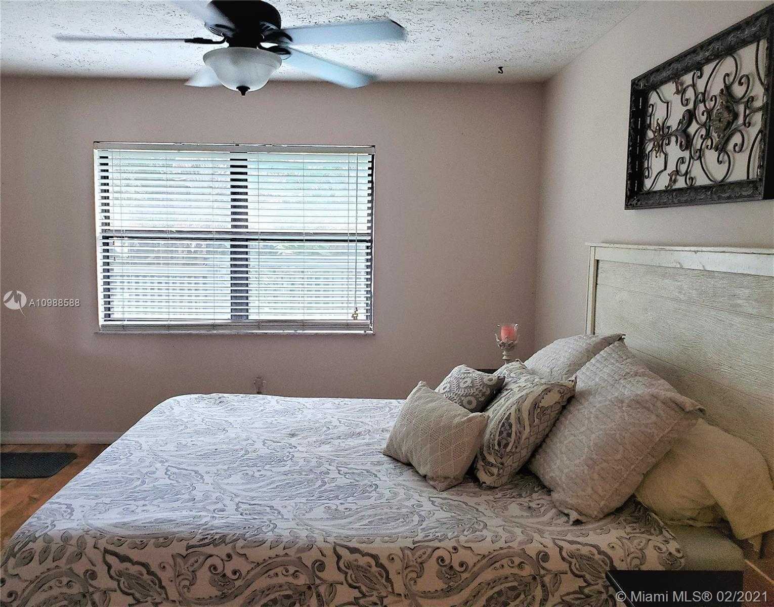 Small Image of 3726 SOUTH EAST MIDDLE ST, Stuart Number 22
