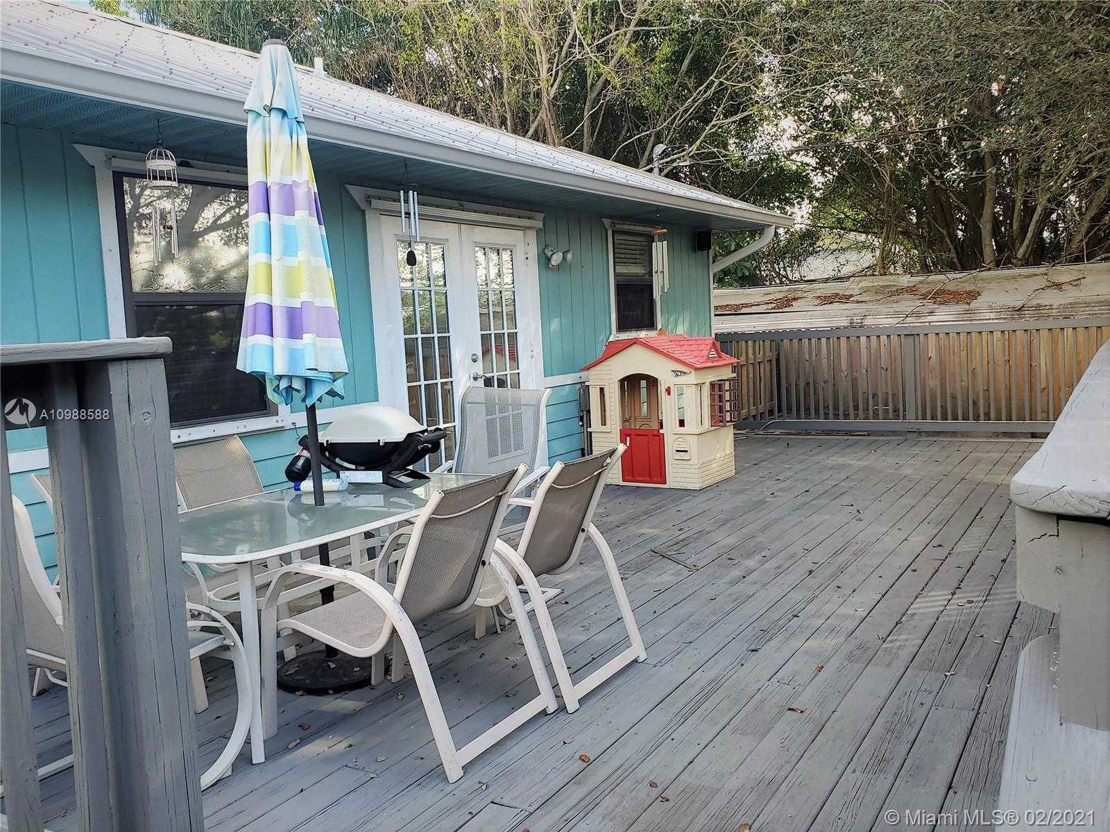 Small Image of 3726 SOUTH EAST MIDDLE ST, Stuart Number 35