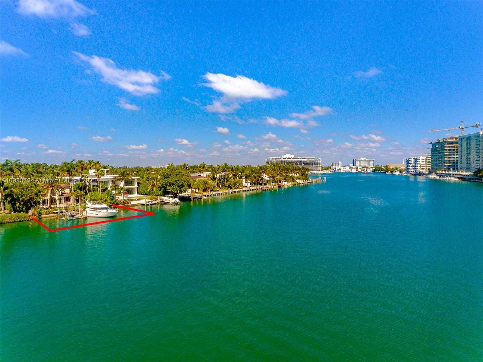 Small Image of 6535 ALLISON RD, Miami Beach Number 4