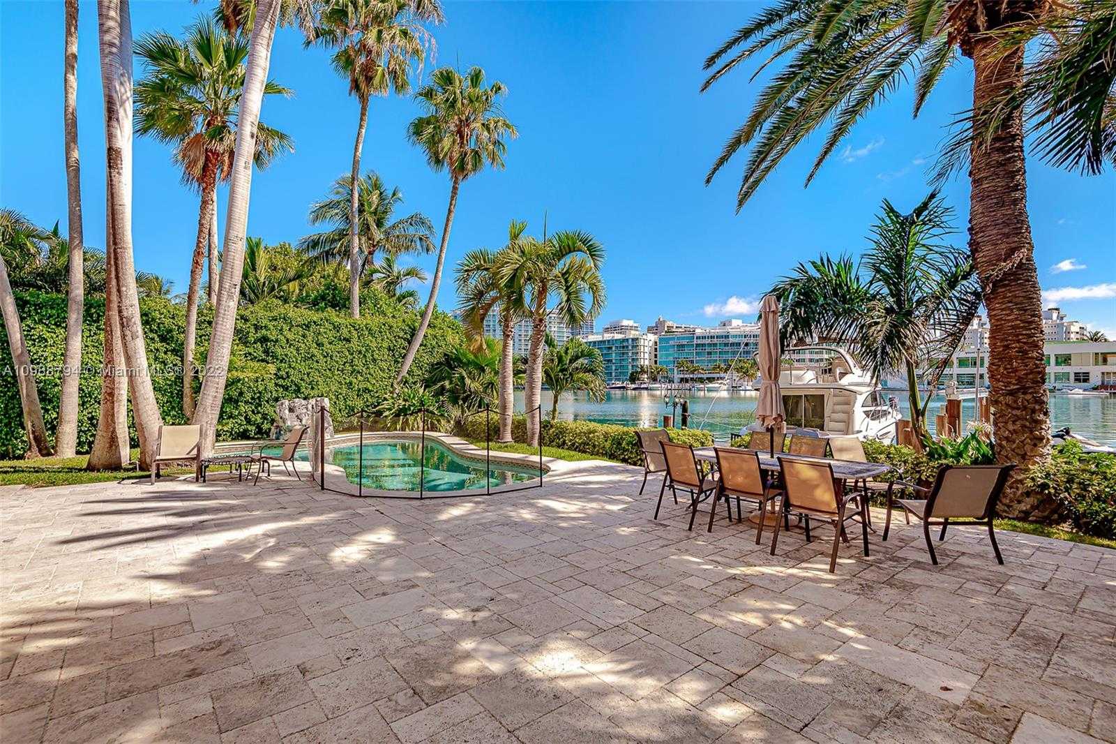 Small Image of 6535 ALLISON RD, Miami Beach Number 46