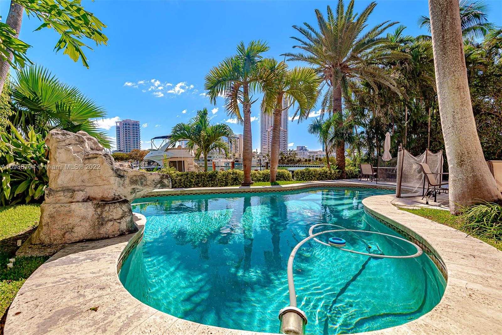 Small Image of 6535 ALLISON RD, Miami Beach Number 48
