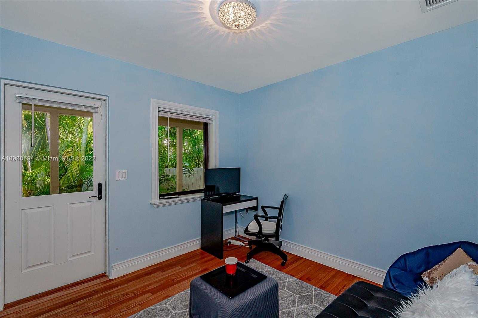 Small Image of 6535 ALLISON RD, Miami Beach Number 51
