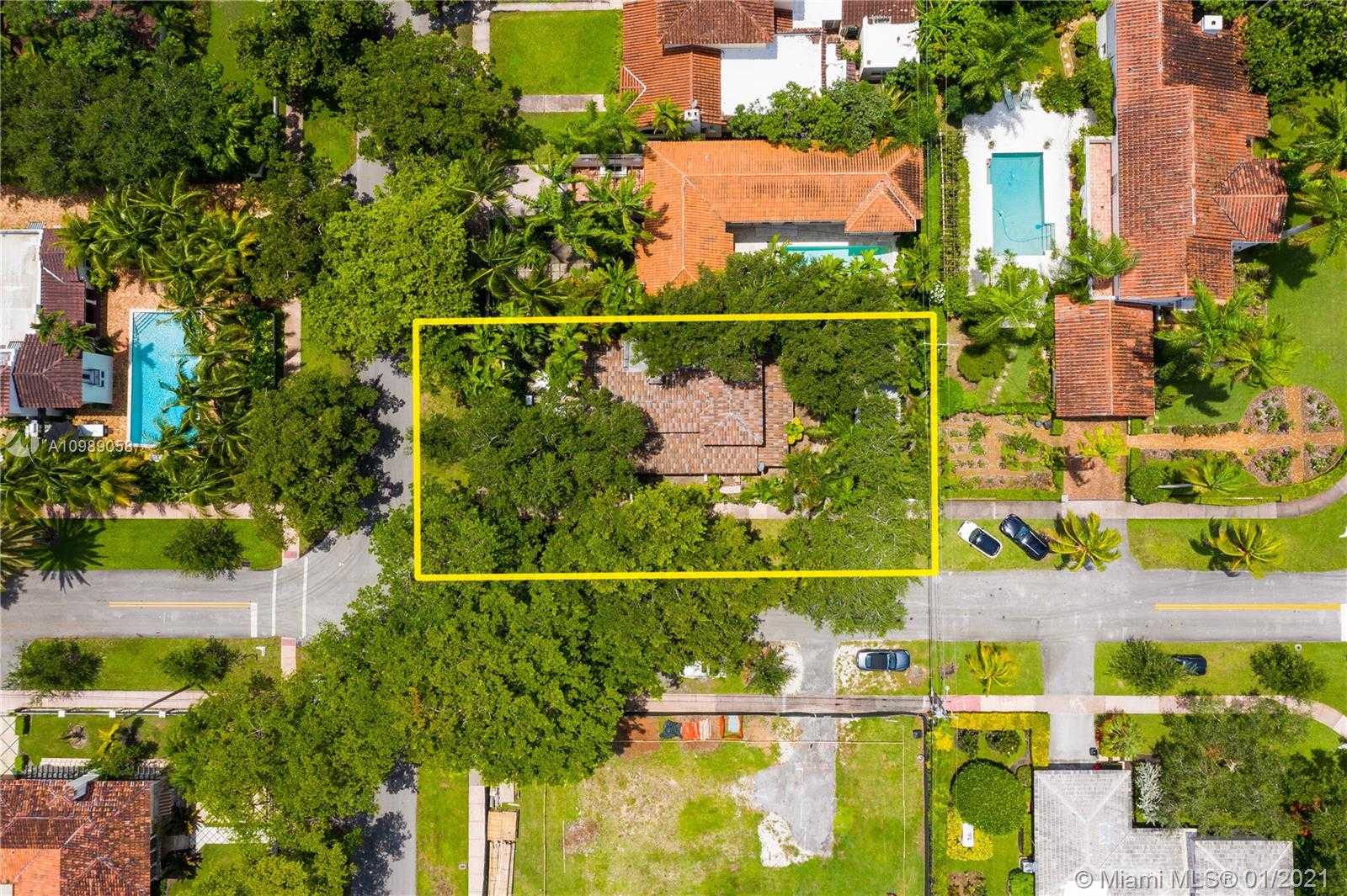 Small Image of 1301 ASTURIA AVE, Coral Gables Number 13