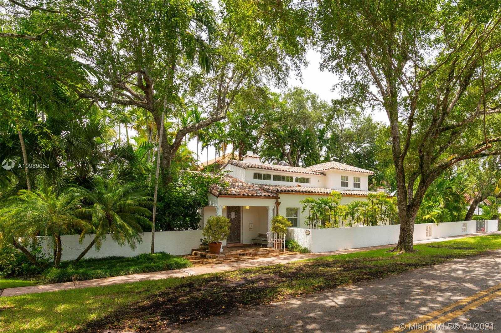 Small Image of 1301 ASTURIA AVE, Coral Gables Number 14