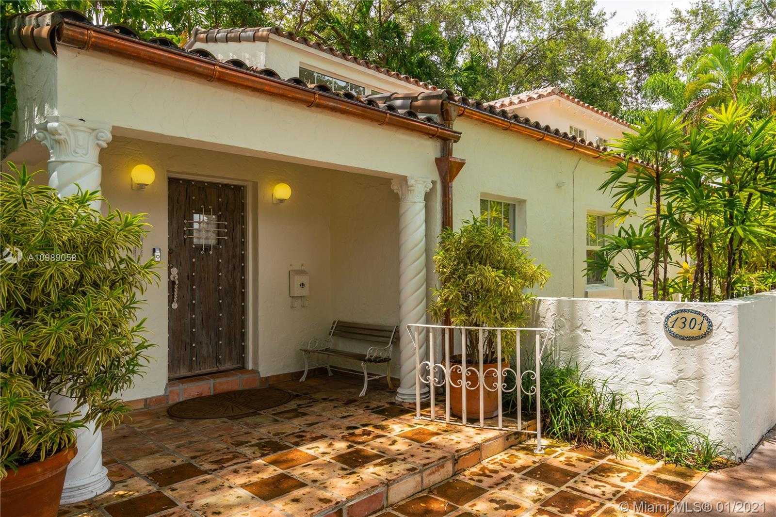 Small Image of 1301 ASTURIA AVE, Coral Gables Number 16
