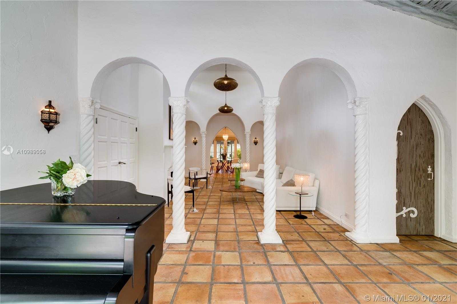 Small Image of 1301 ASTURIA AVE, Coral Gables Number 17