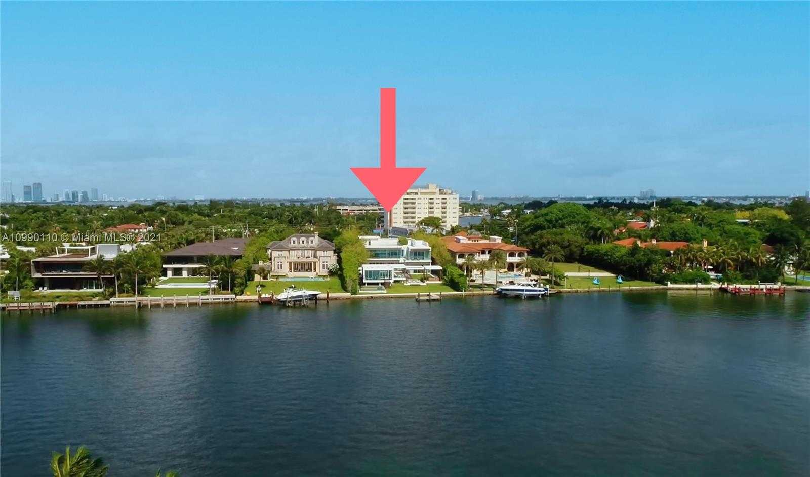 Small Image of 4647 PINE TREE DR, Miami Beach Number 13